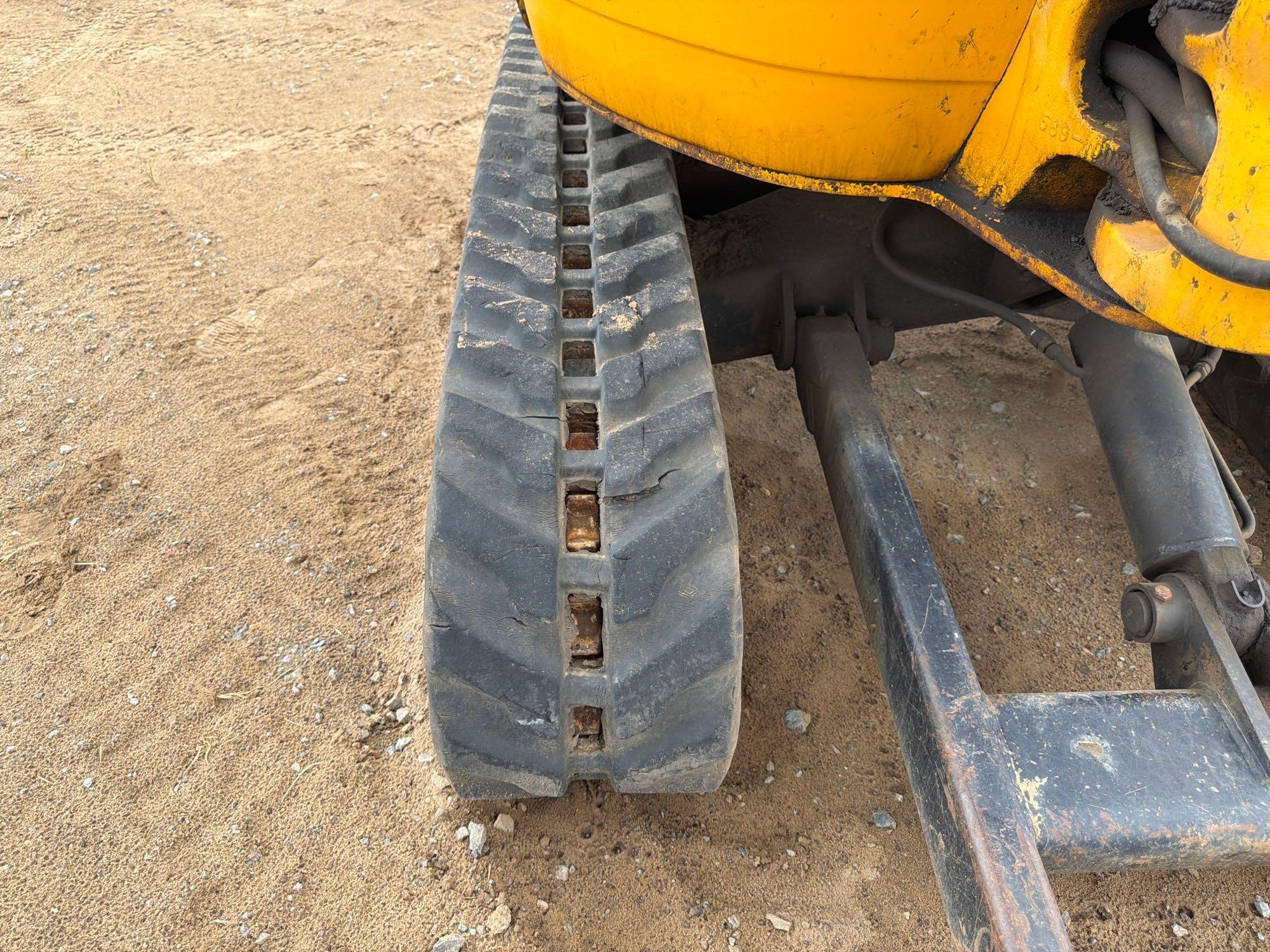 2004 JCB 8032ZTS