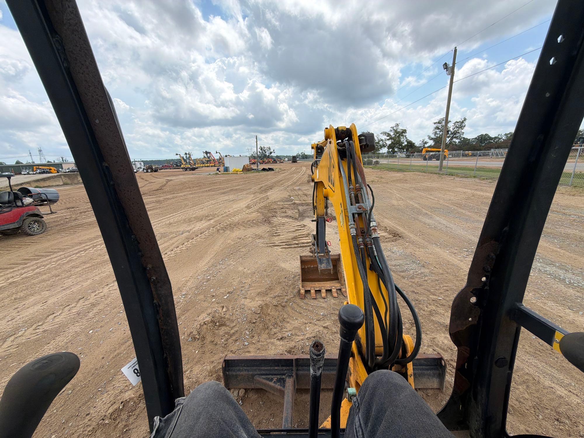 2004 JCB 8032ZTS