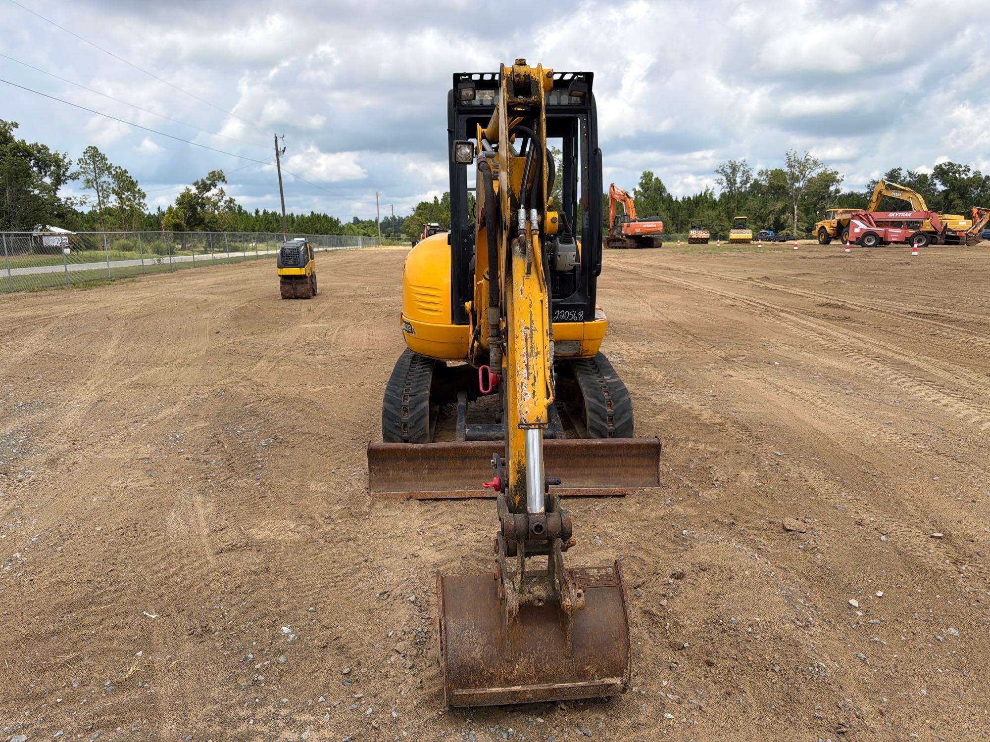 2004 JCB 8032ZTS
