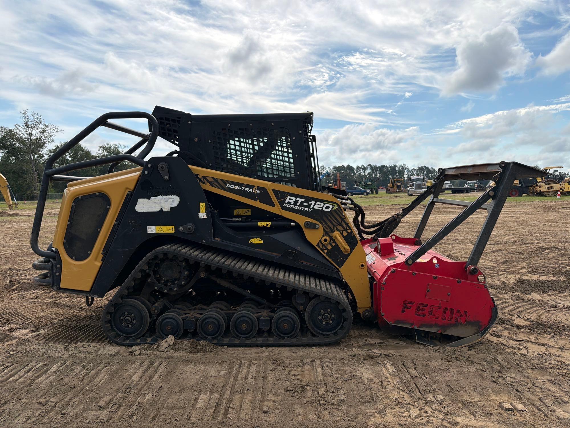 2021 ASV RT120