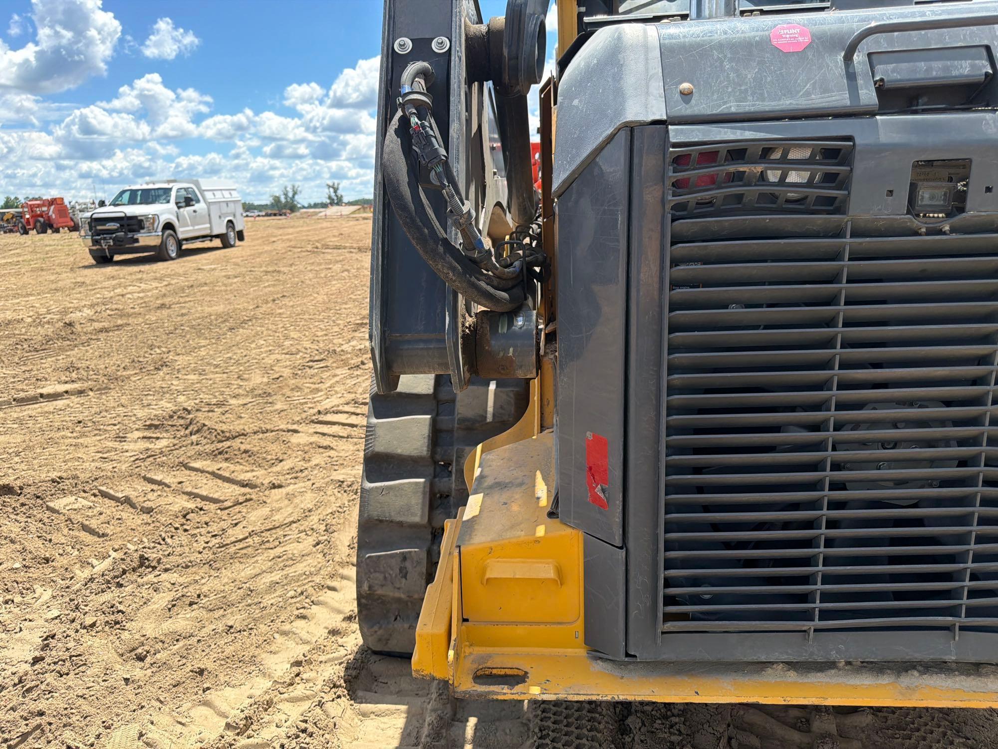 2022 John Deere 333