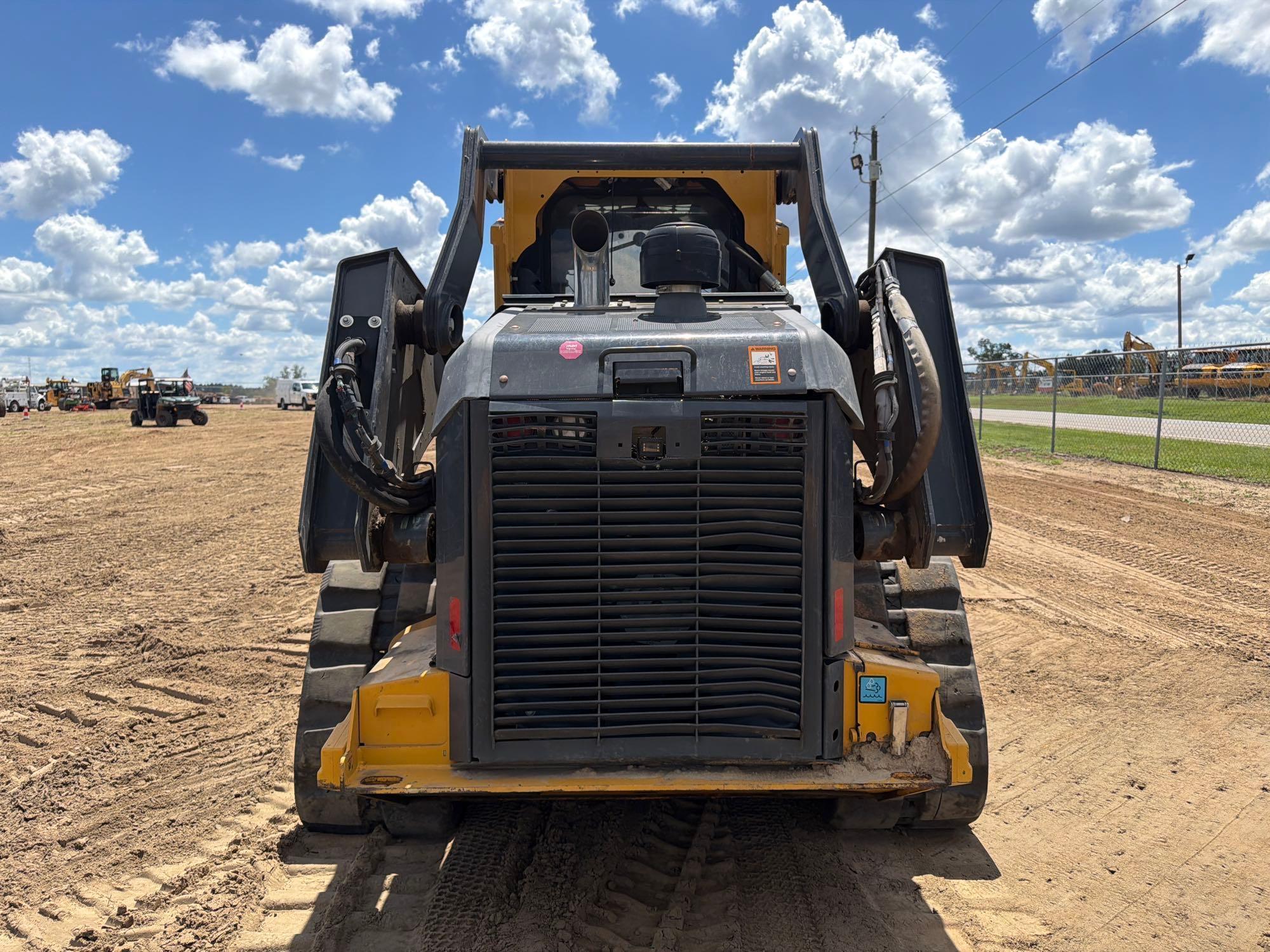 2022 John Deere 333