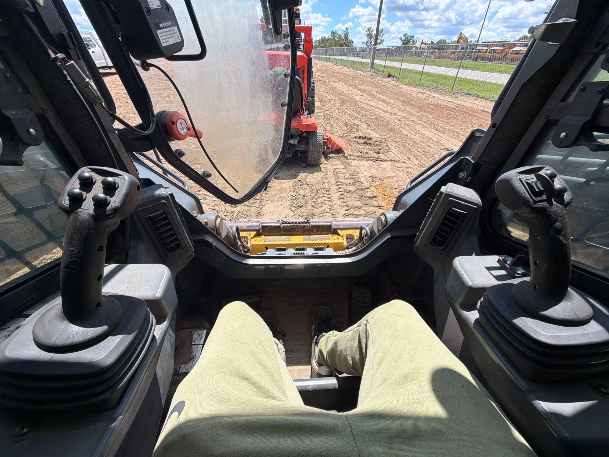 2022 John Deere 333