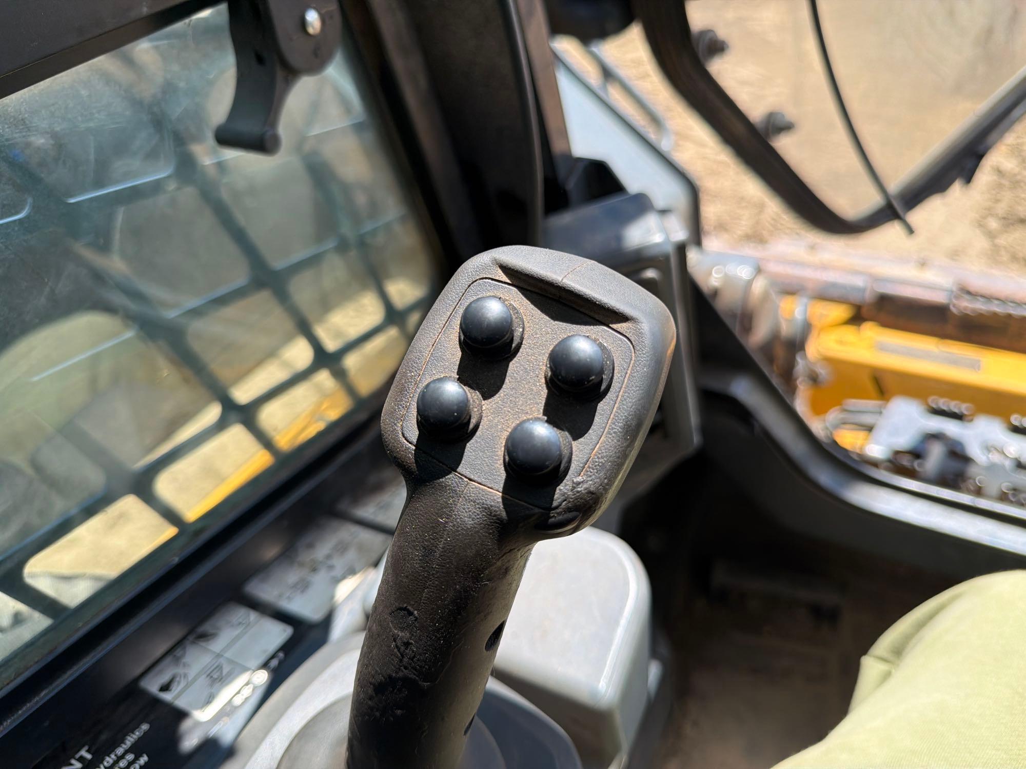 2022 John Deere 333