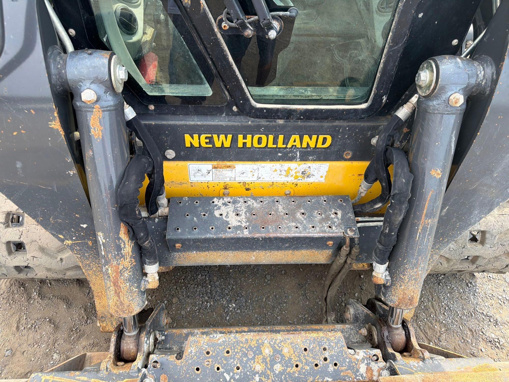 2023 New Holland 345