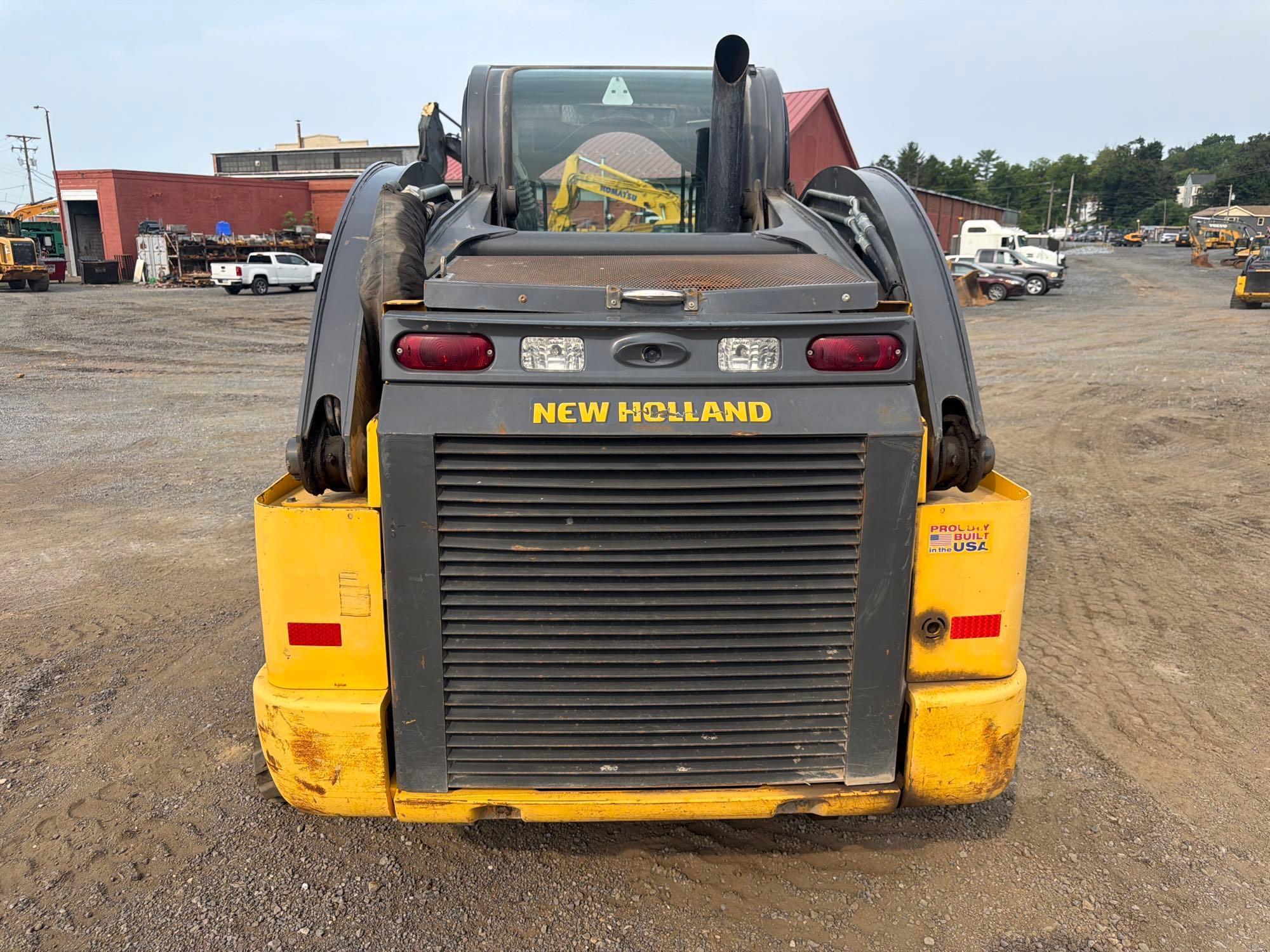 2023 New Holland 345
