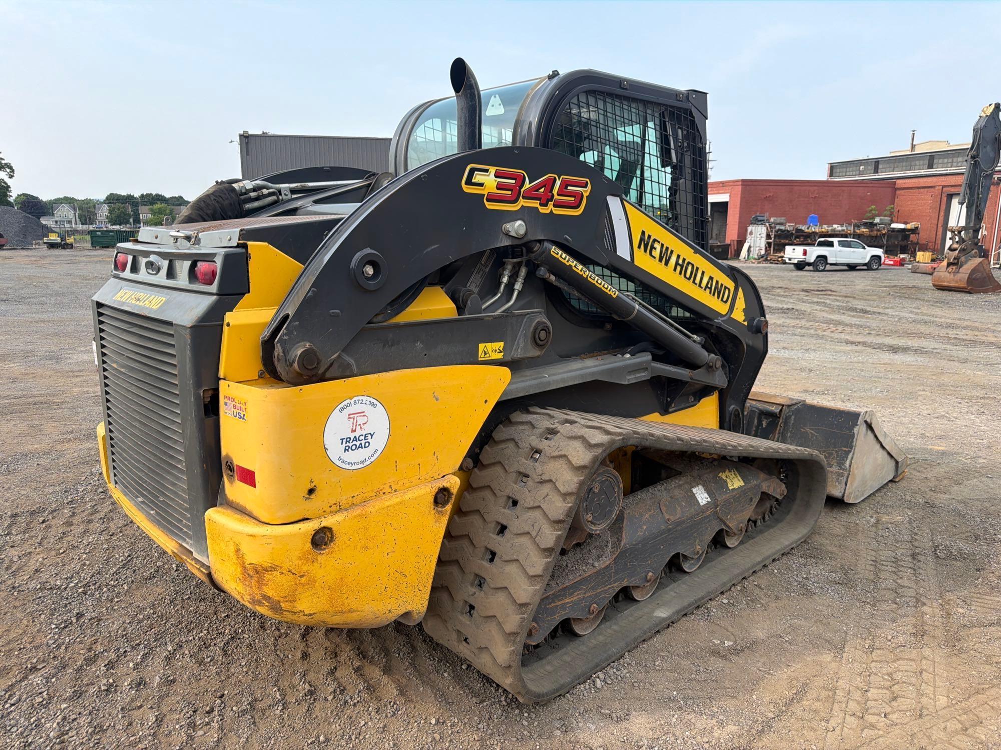 2023 New Holland 345