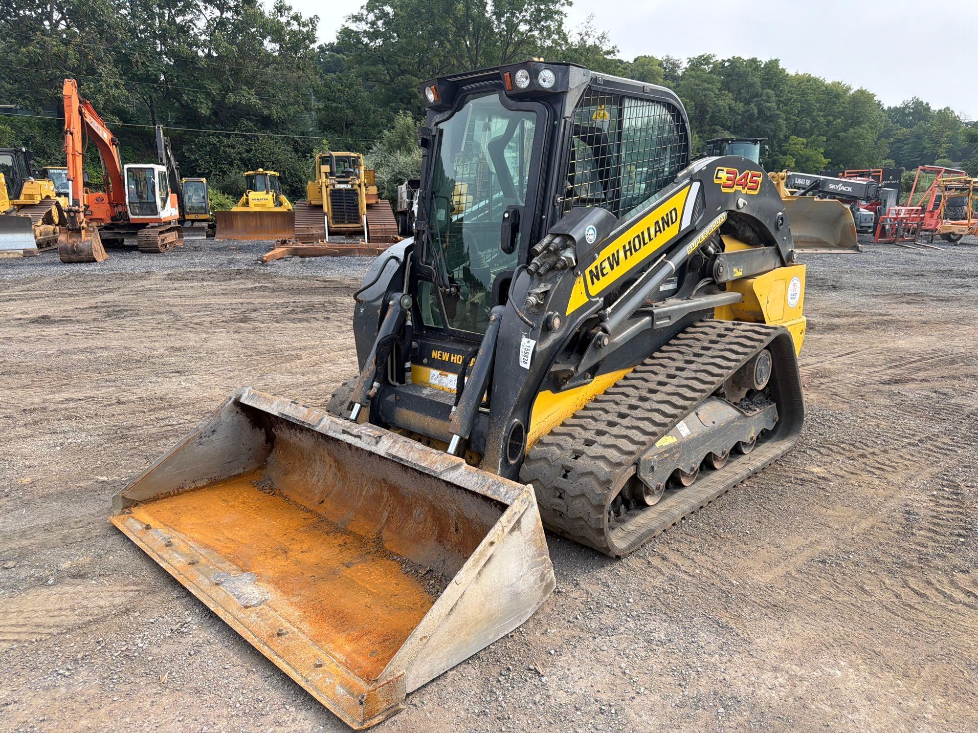 2023 New Holland 345