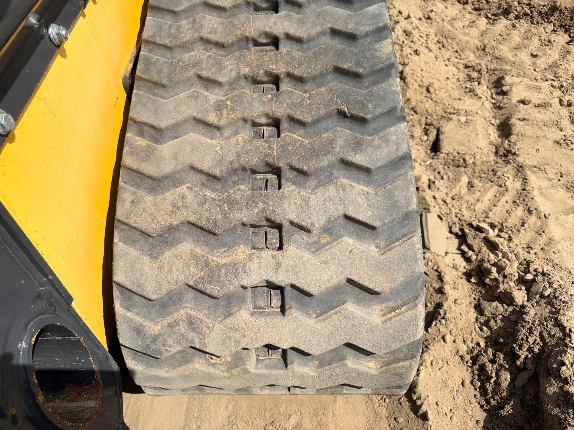 2024 New Holland 332
