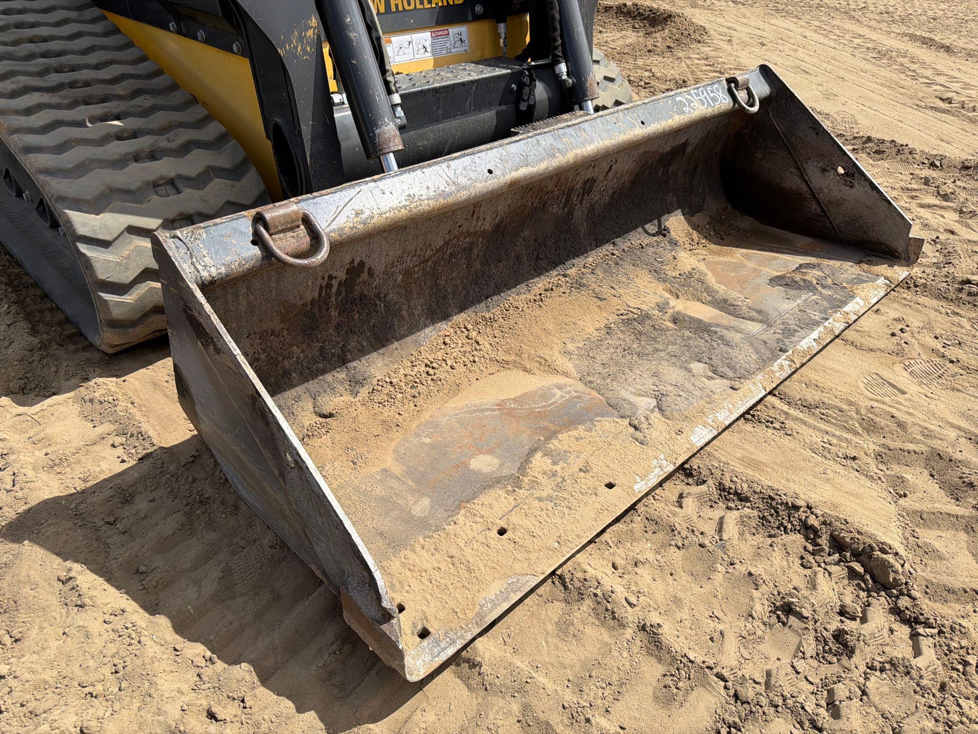 2024 New Holland 332