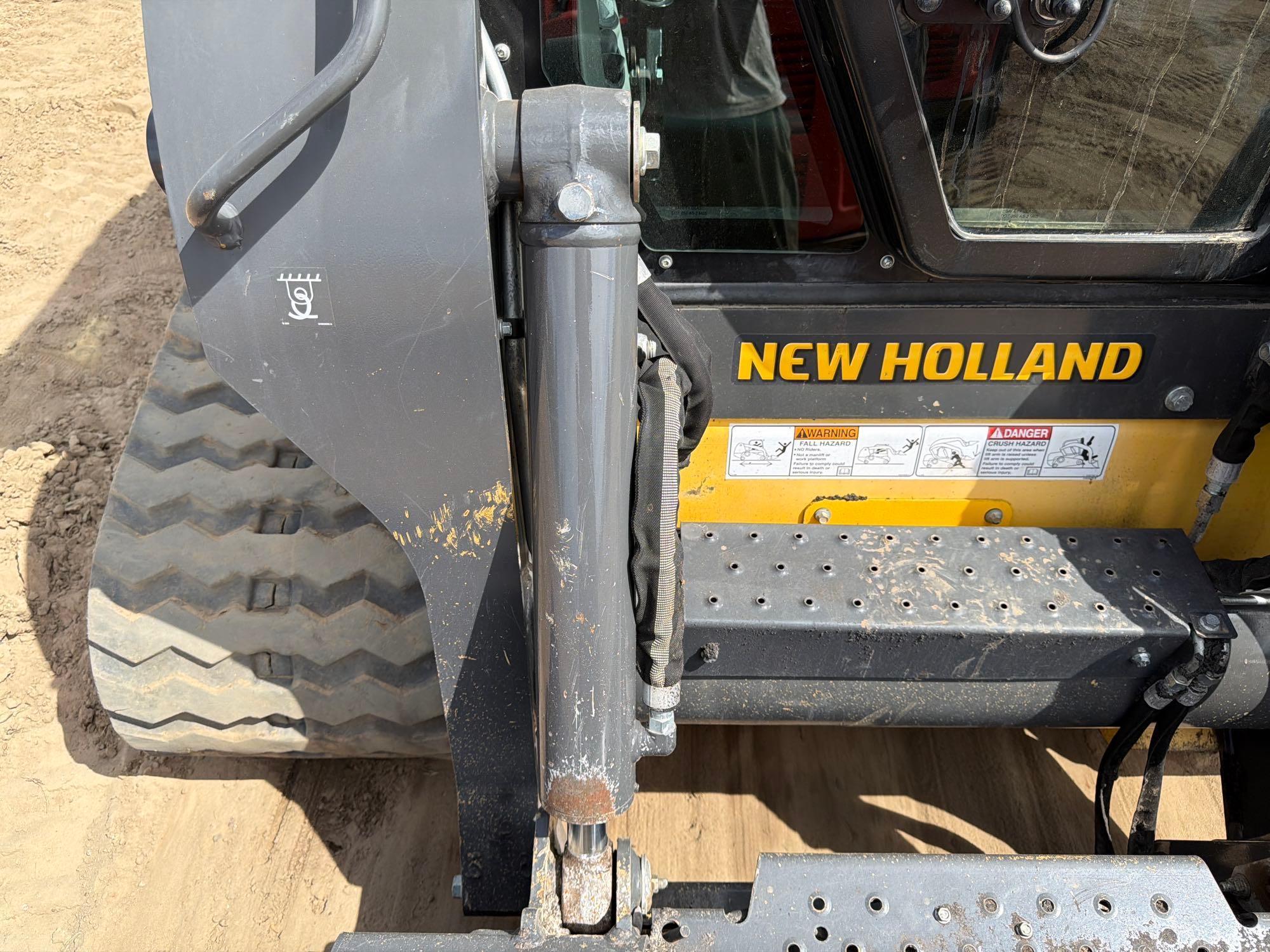 2024 New Holland 332