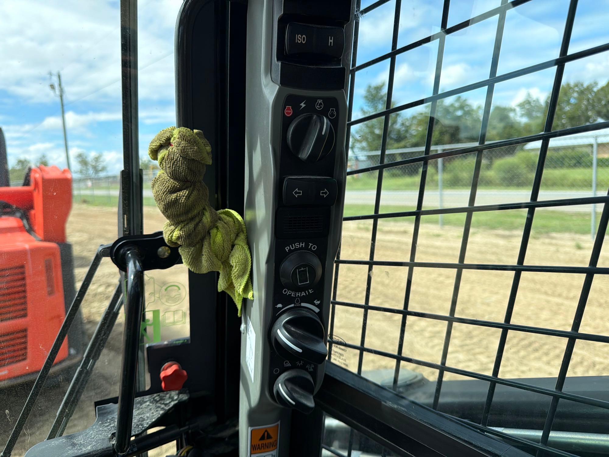 2024 New Holland 332