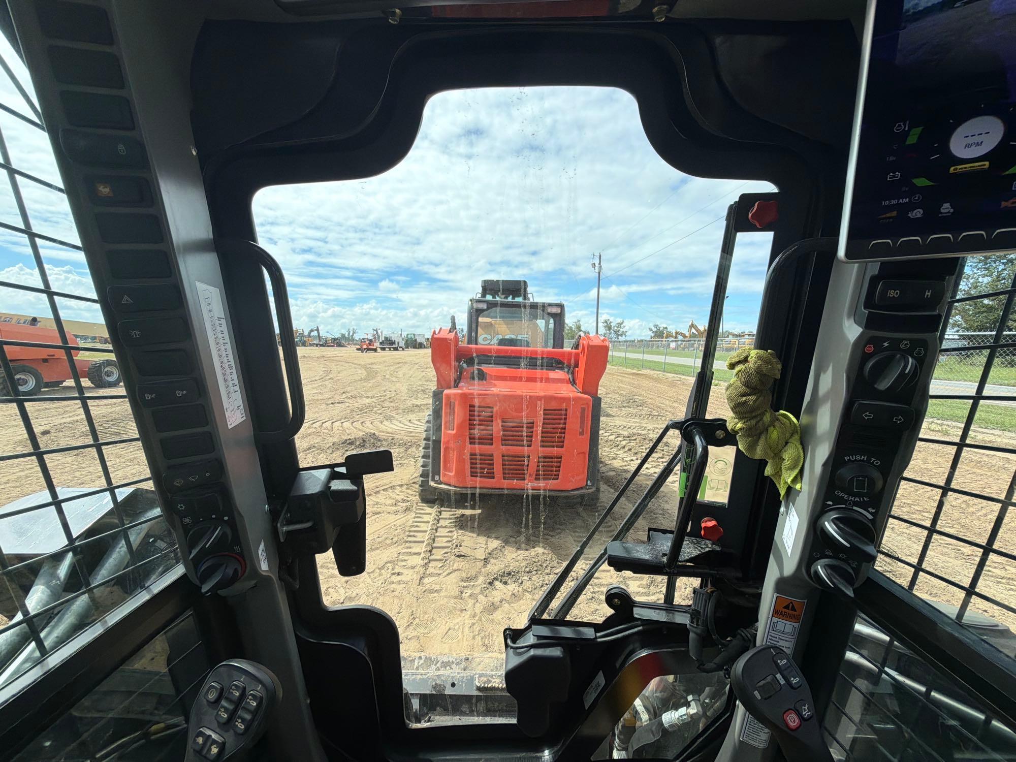 2024 New Holland 332