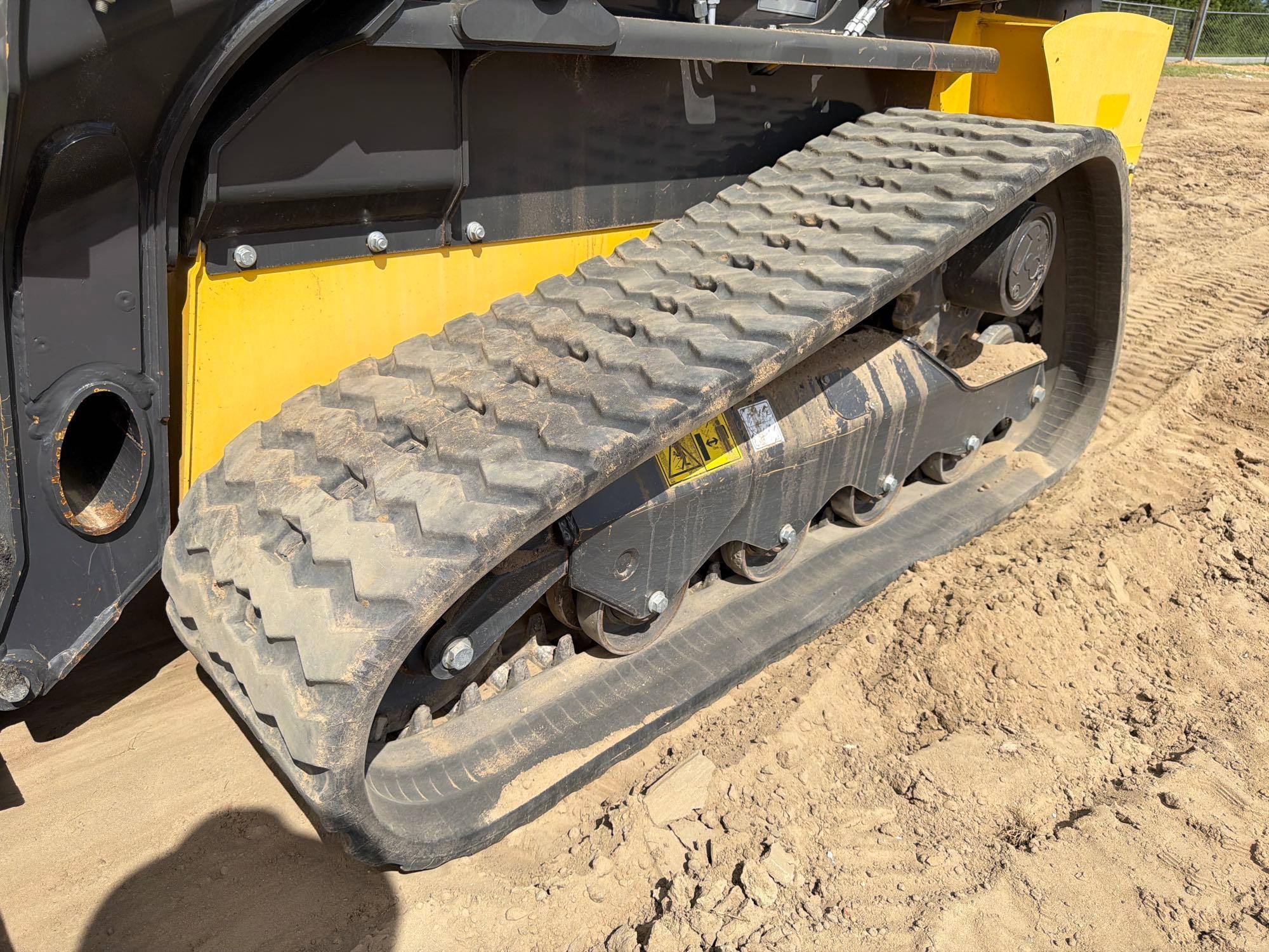 2024 New Holland 332