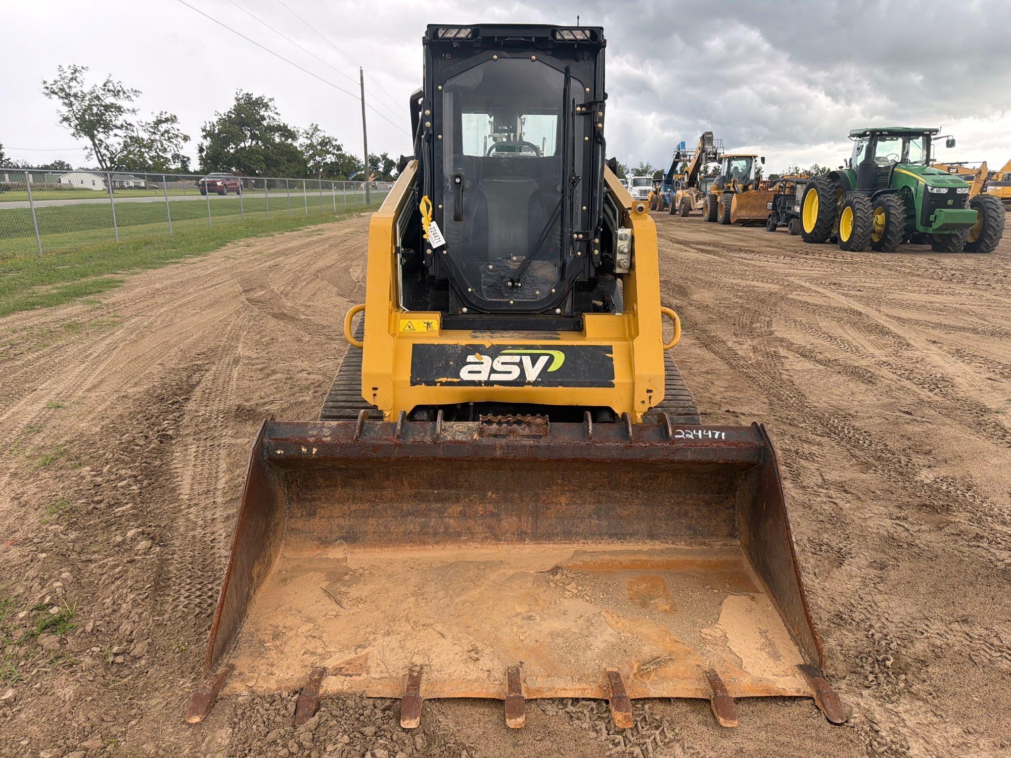 2023 ASV RT75
