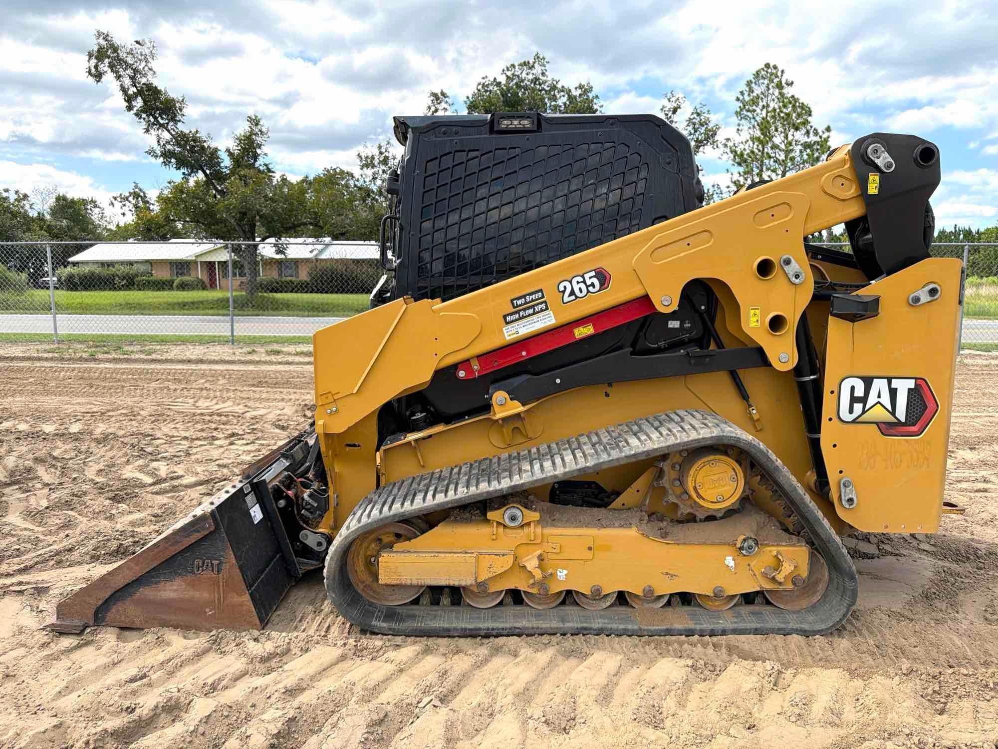 Caterpillar 265