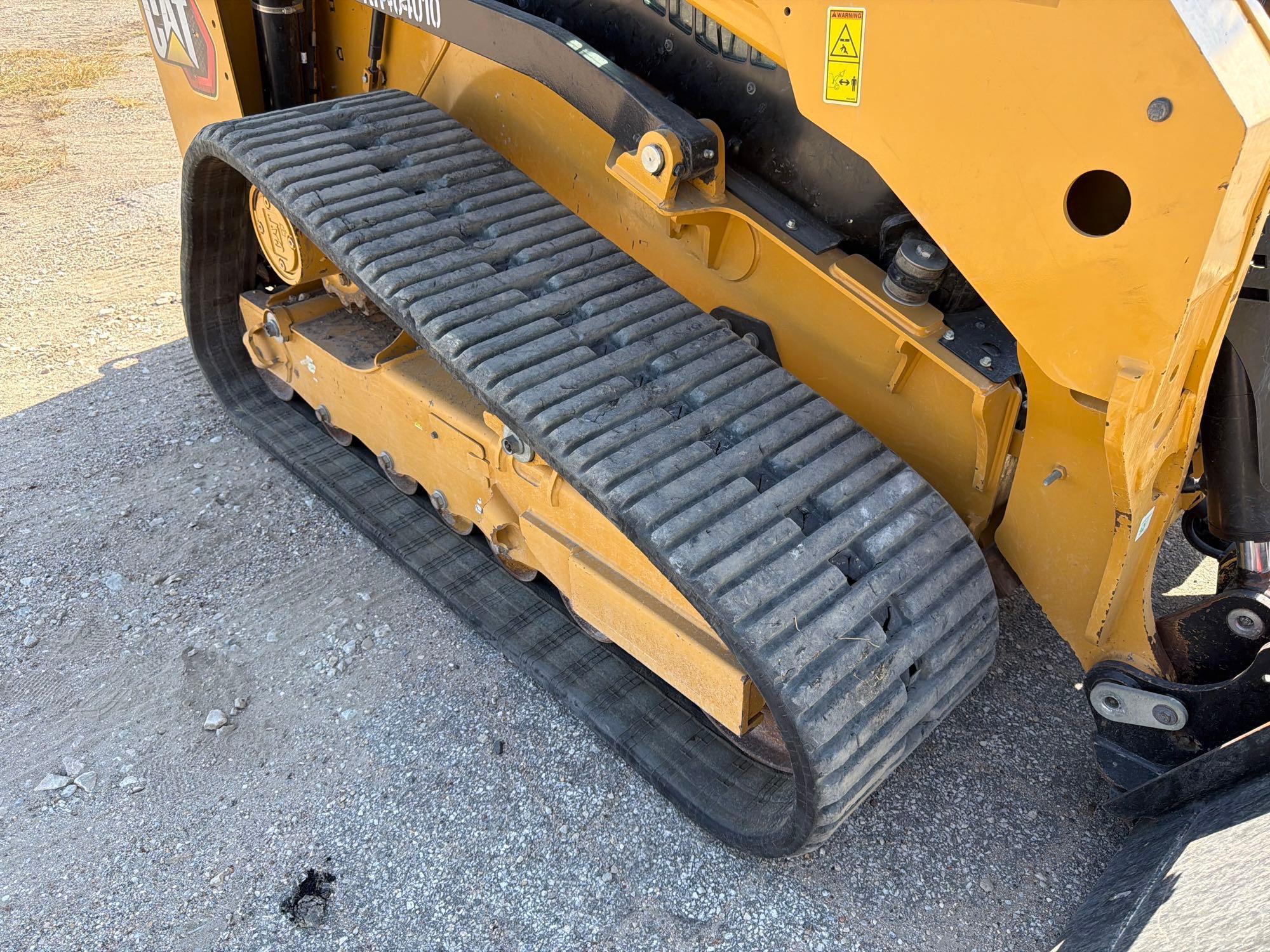 2025 Caterpillar 265