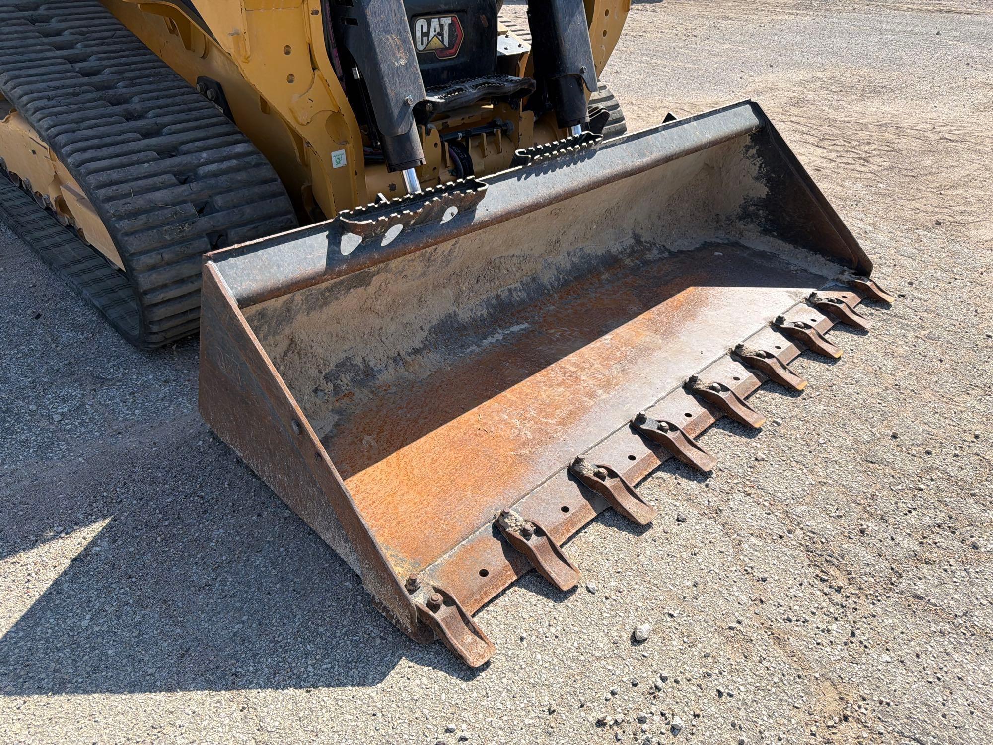 2025 Caterpillar 265