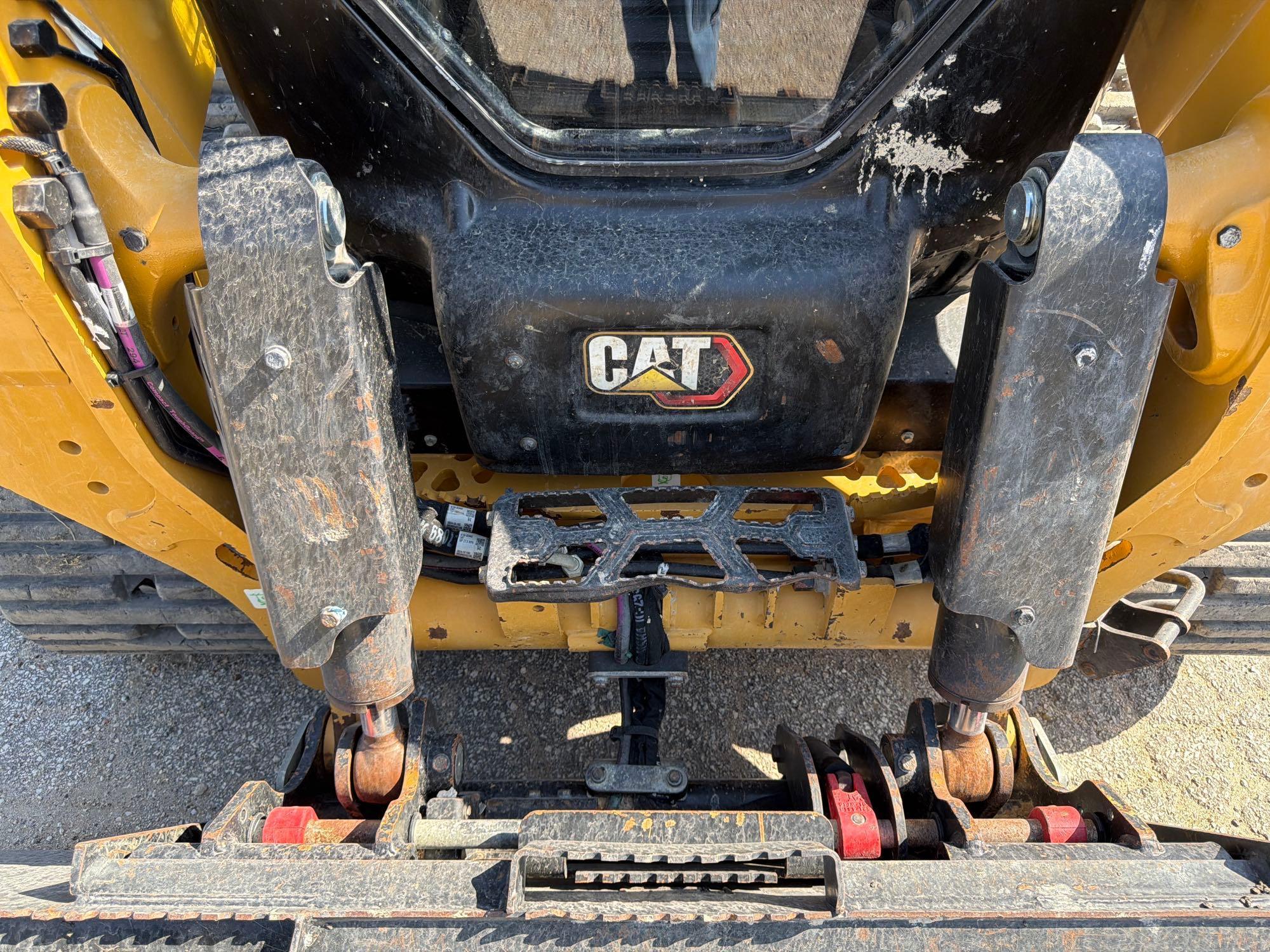 2025 Caterpillar 265