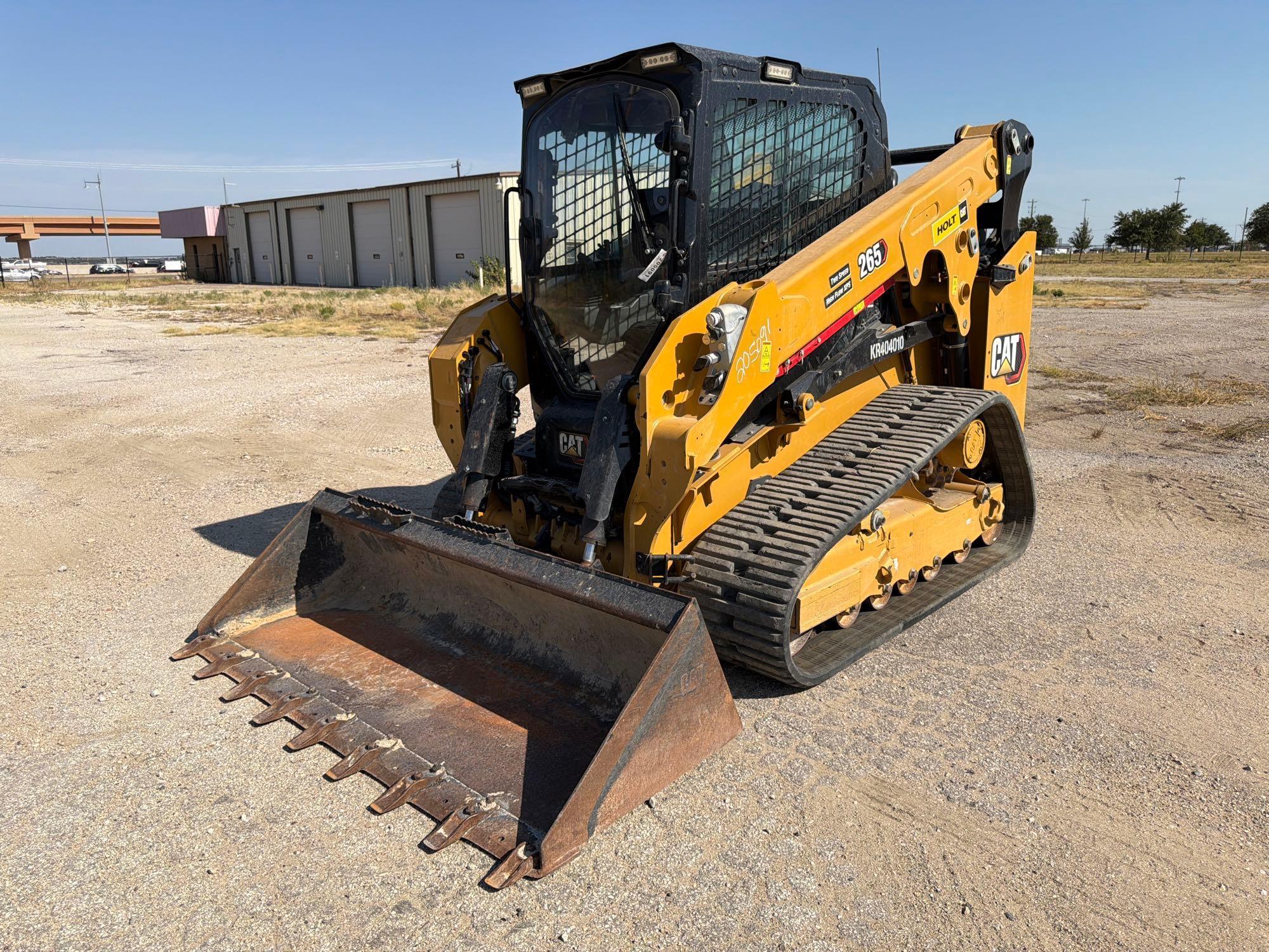2025 Caterpillar 265