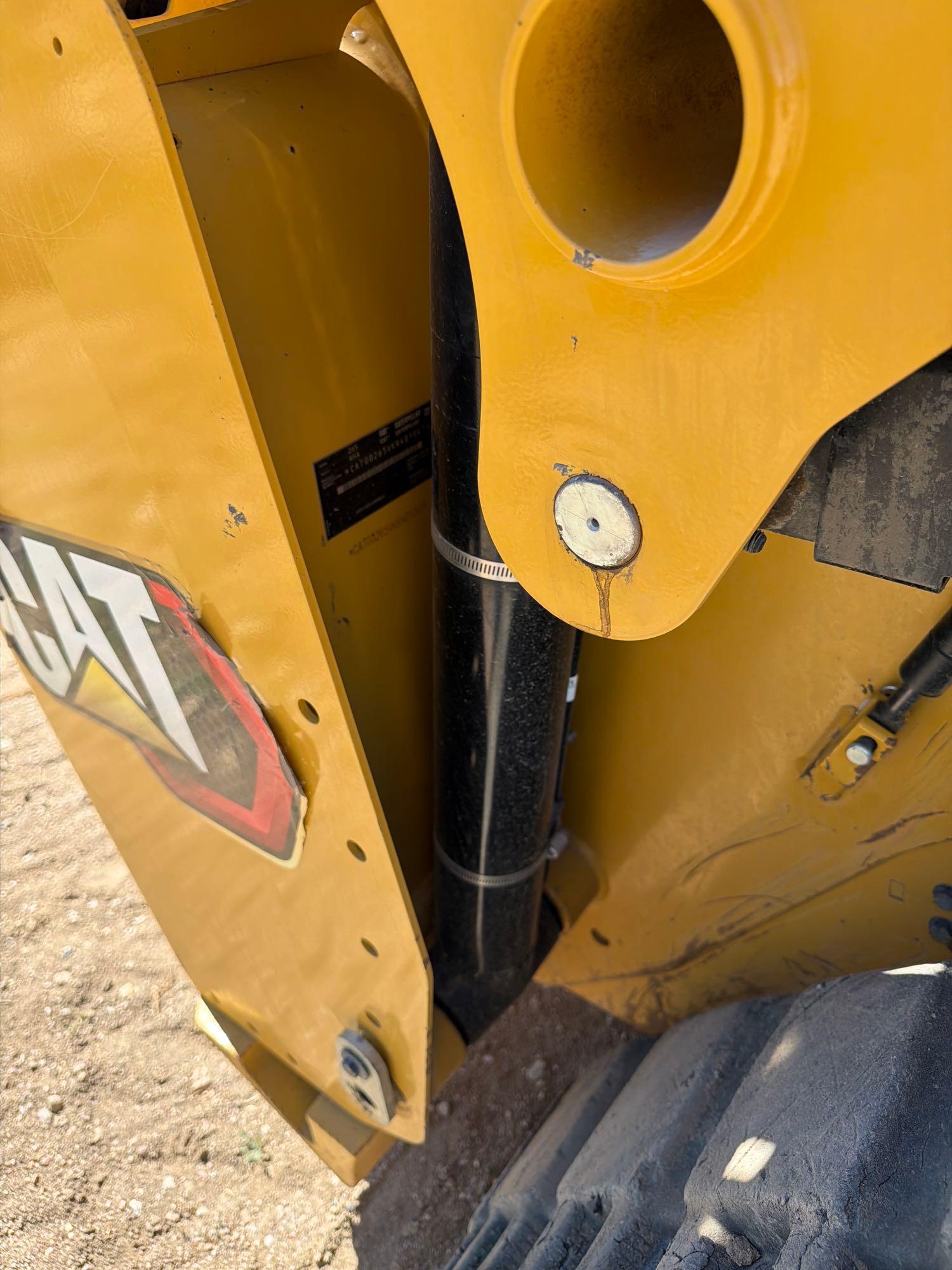 Caterpillar 265