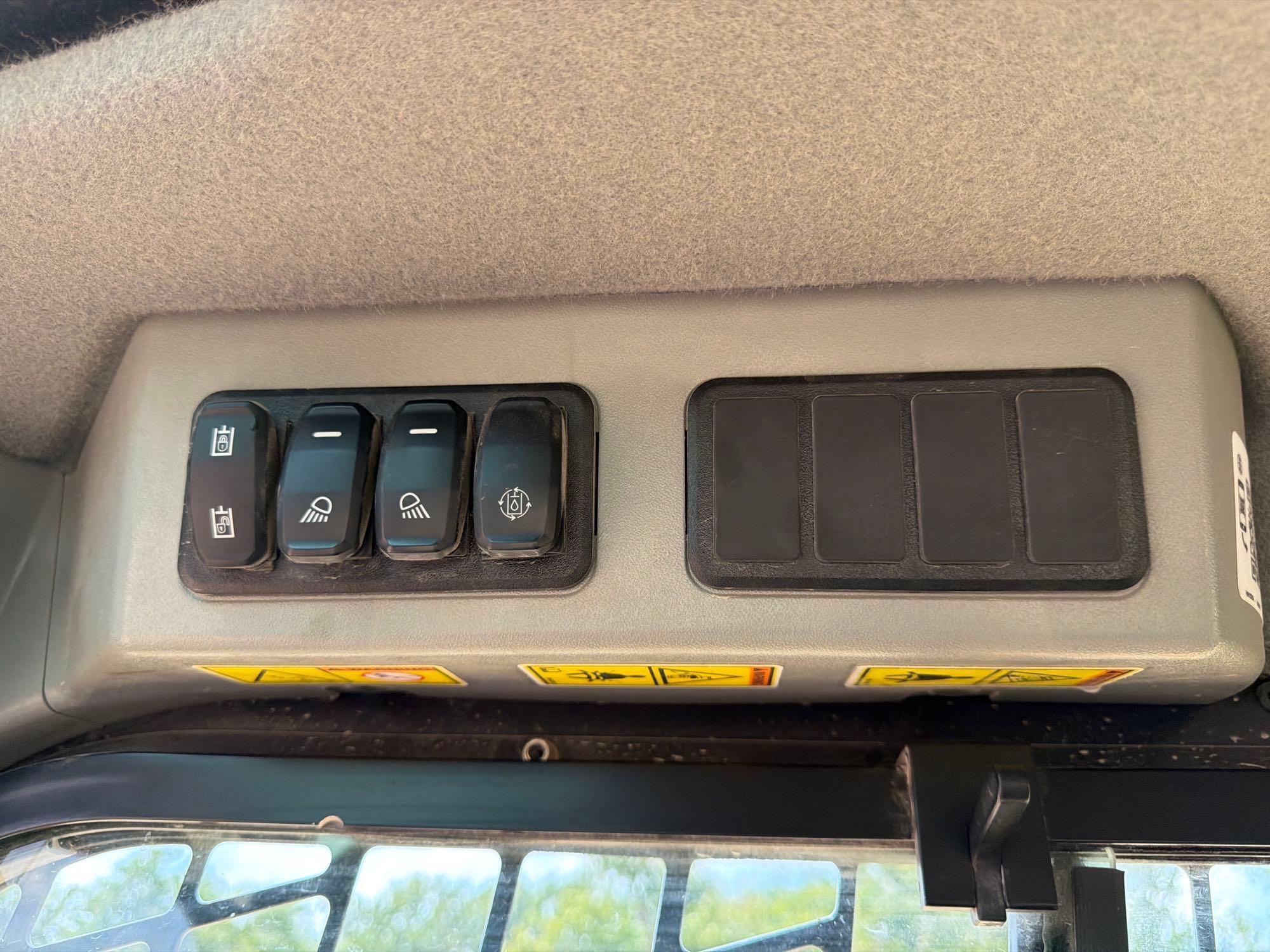 2023 Caterpillar 289D
