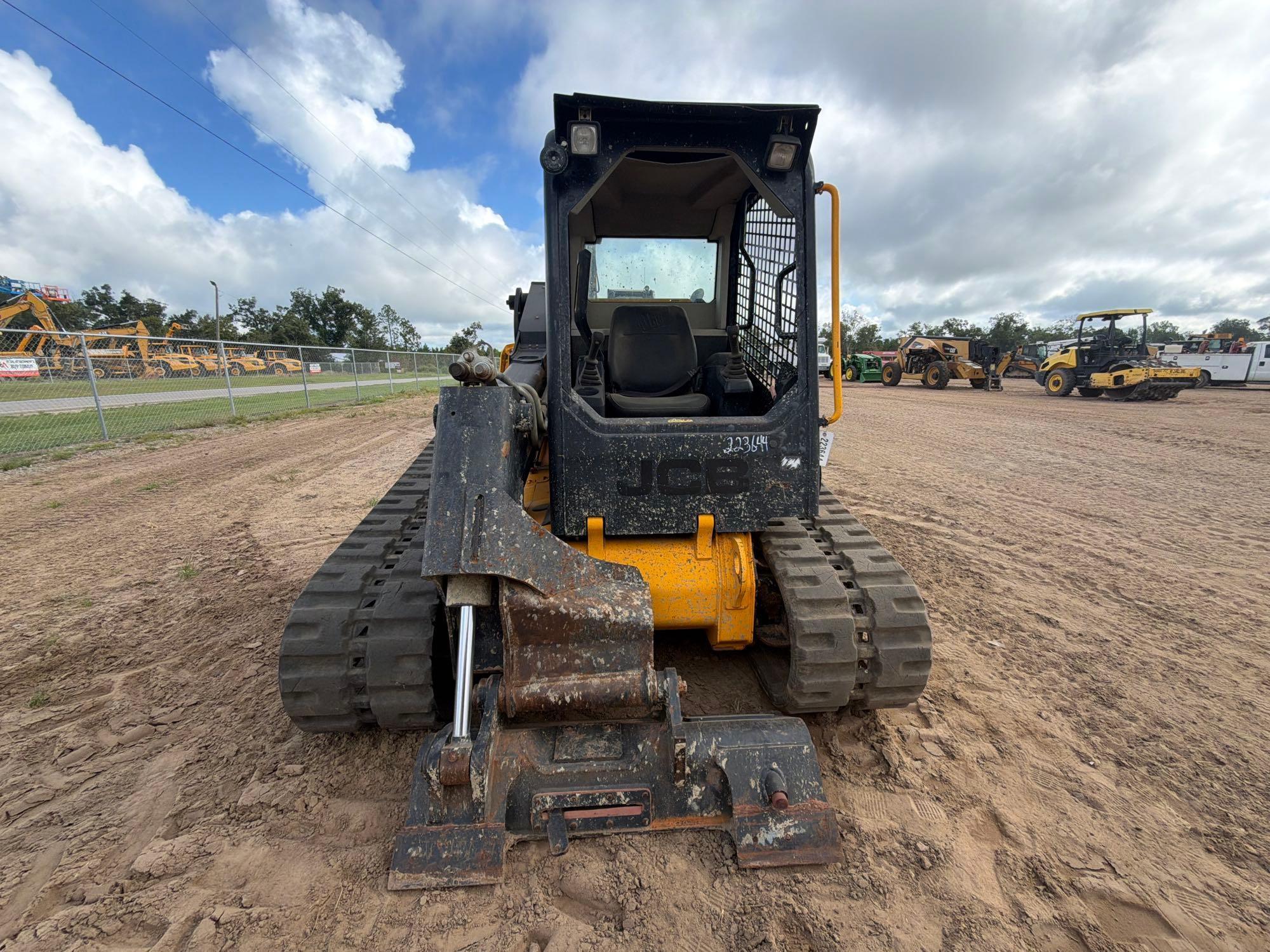 2018 JCB 300T