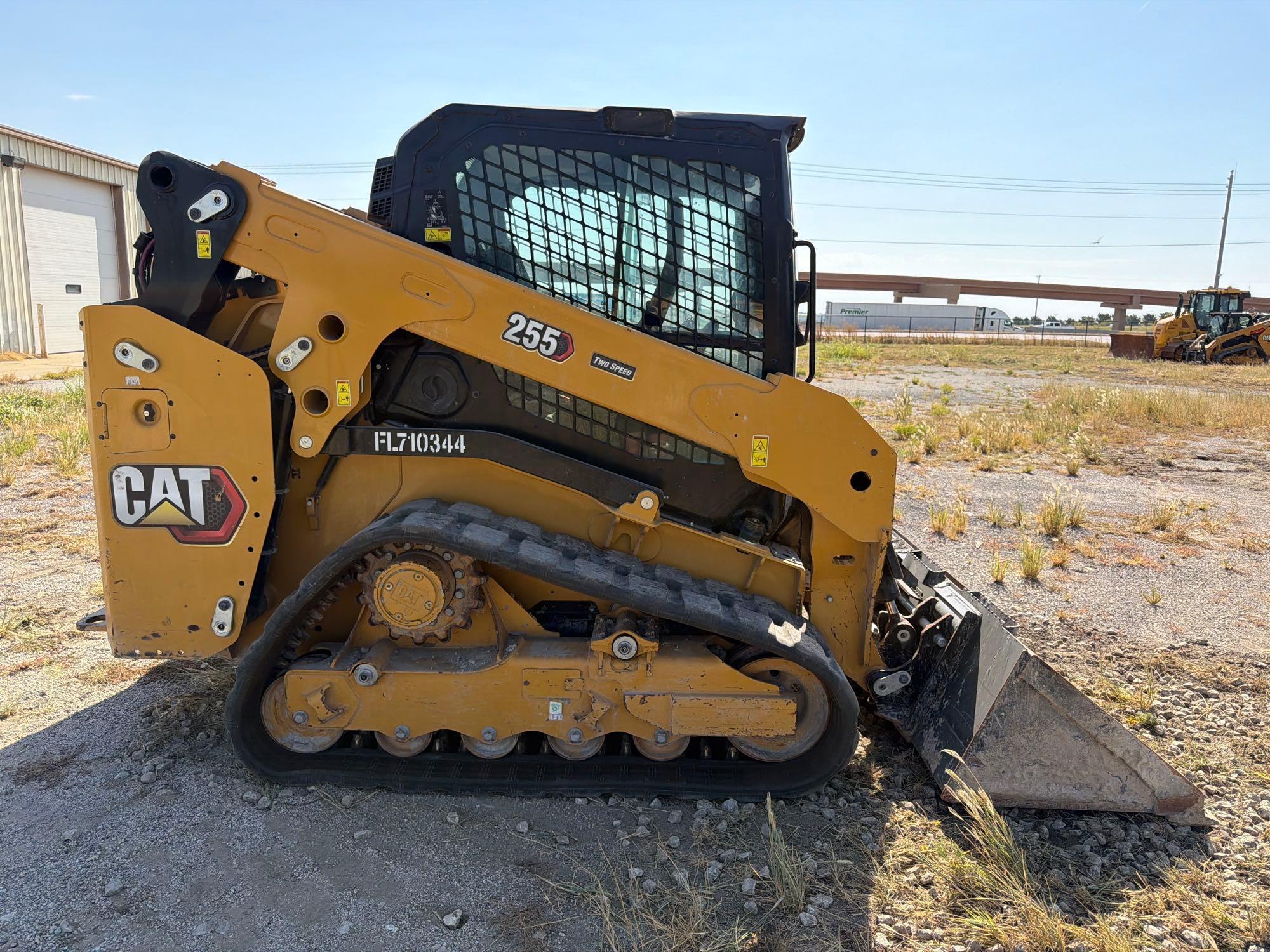 2025 Caterpillar 255