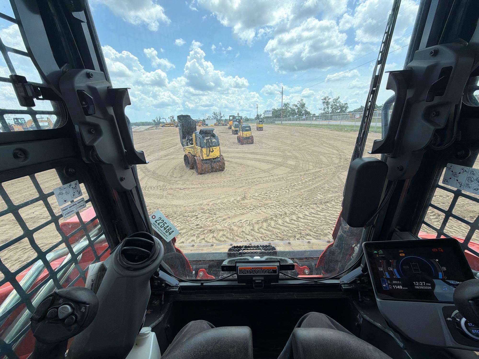 Kubota 753