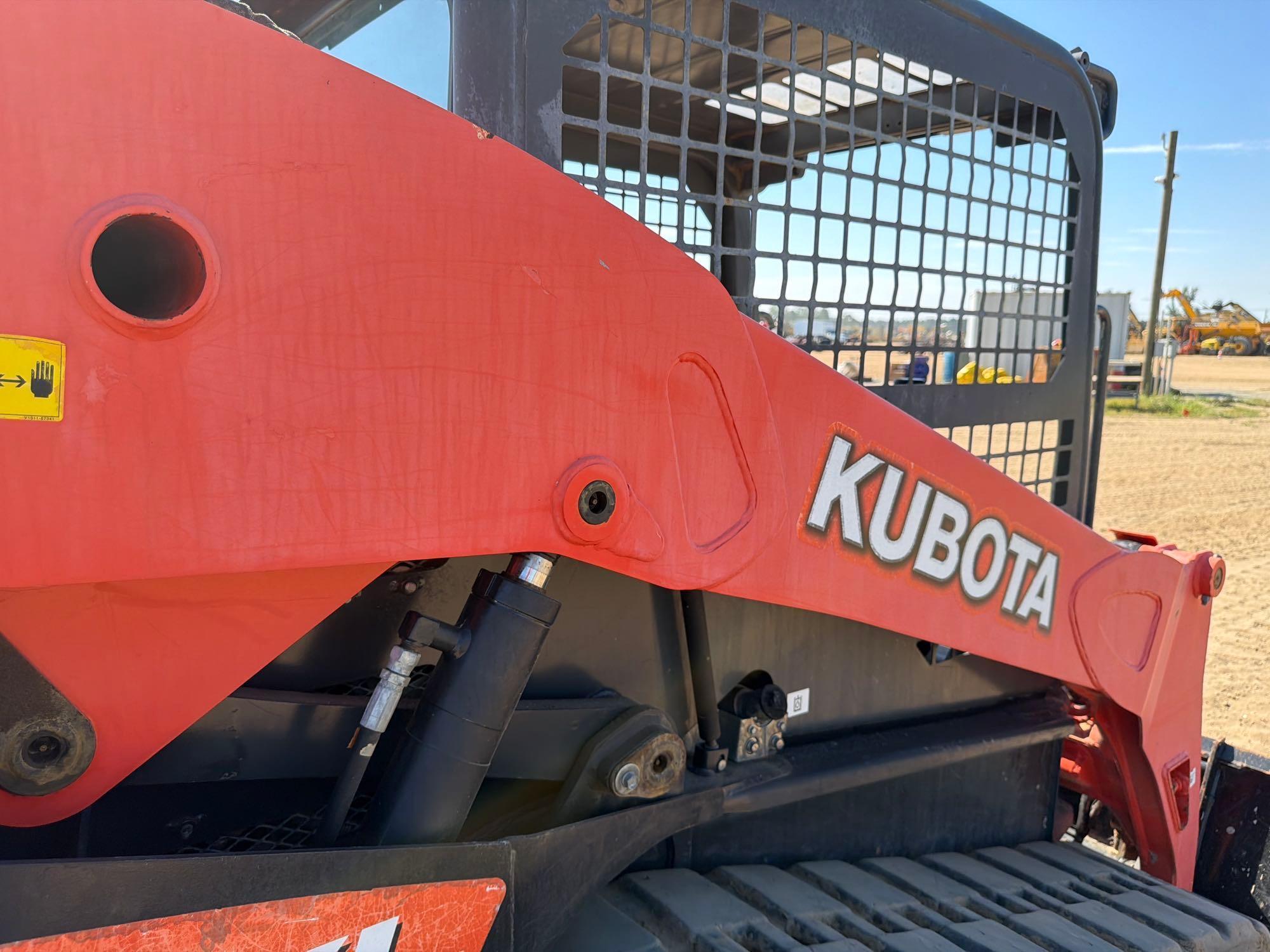 2017 Kubota SVL75-2
