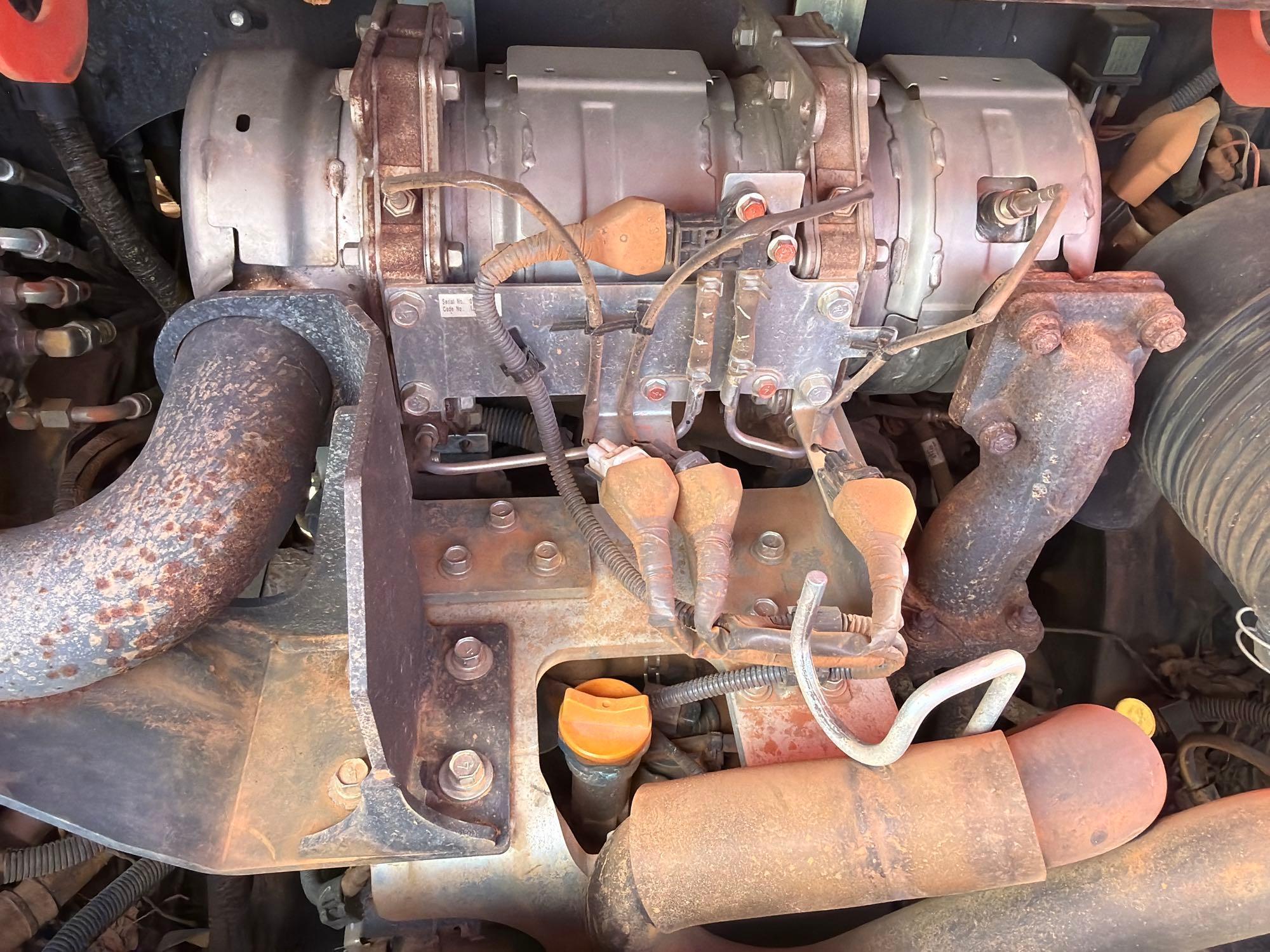 2023 Kubota 752