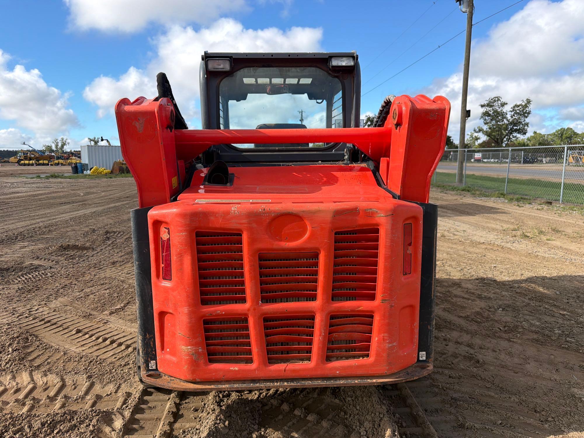 2023 Kubota 752