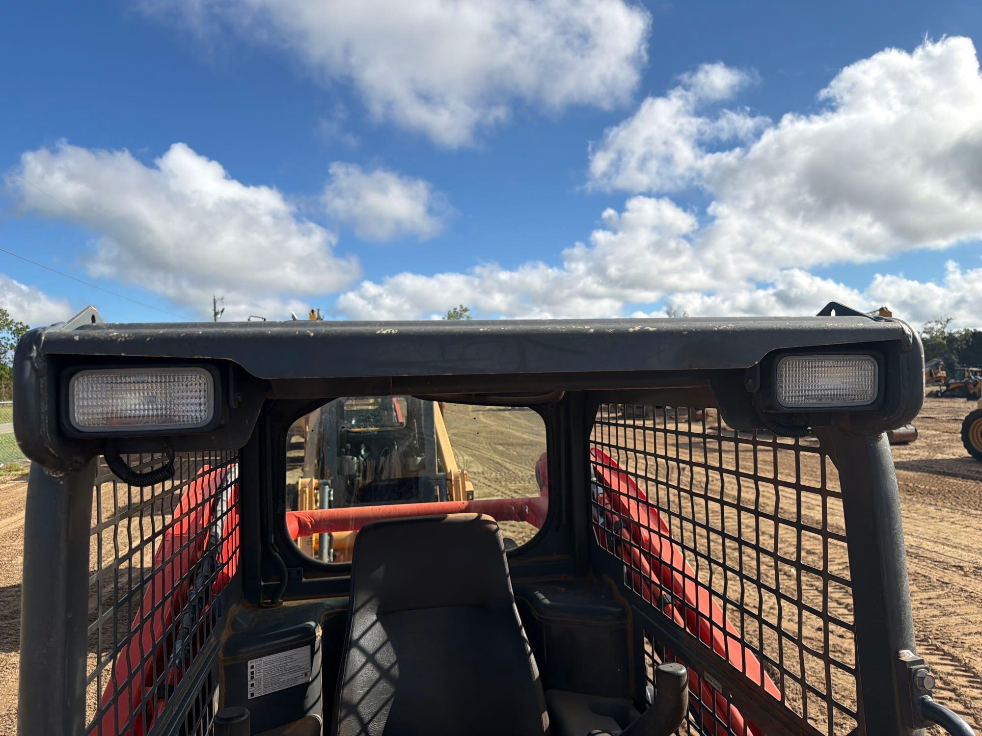 2023 Kubota 752