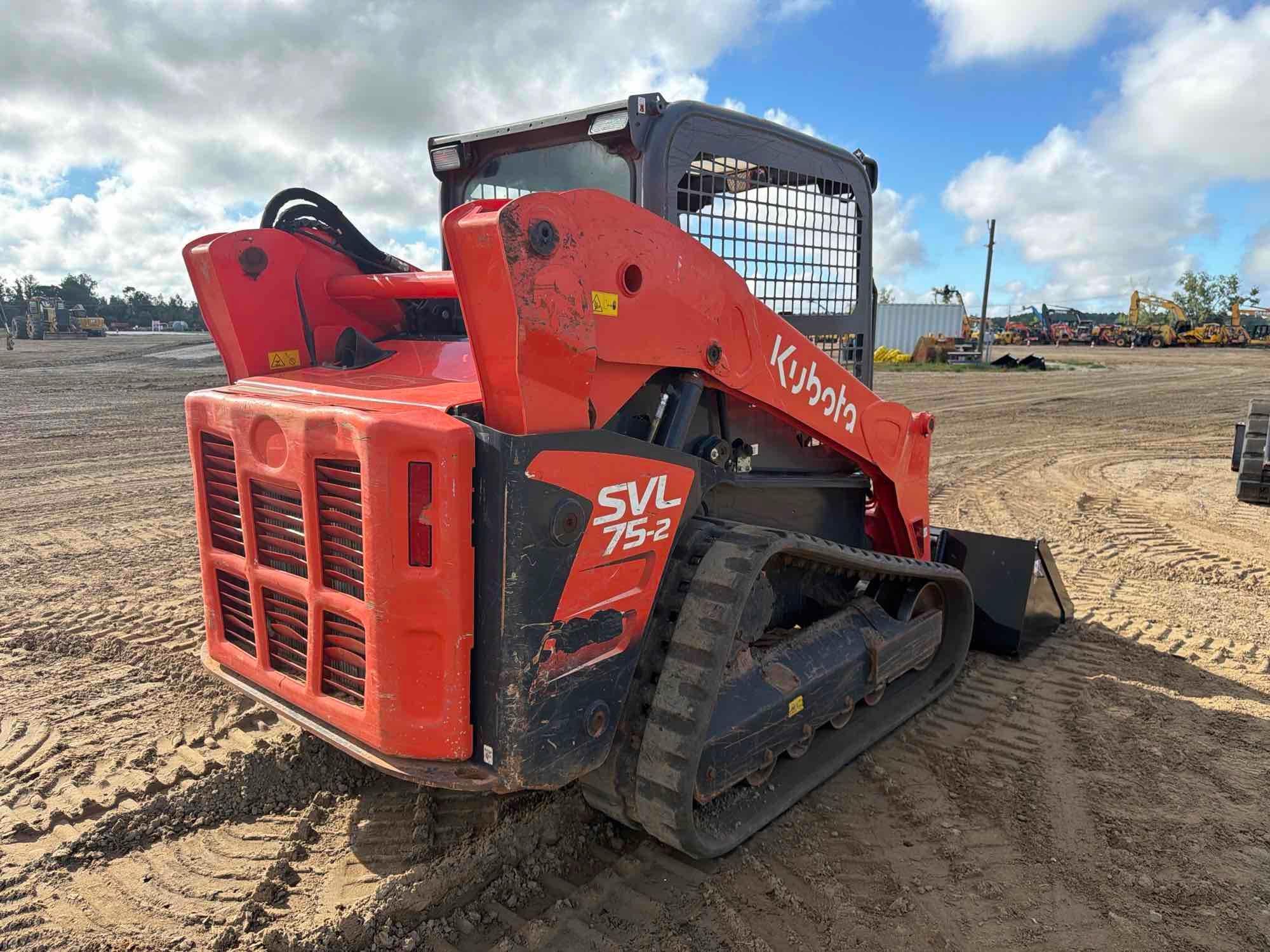 2023 Kubota 752