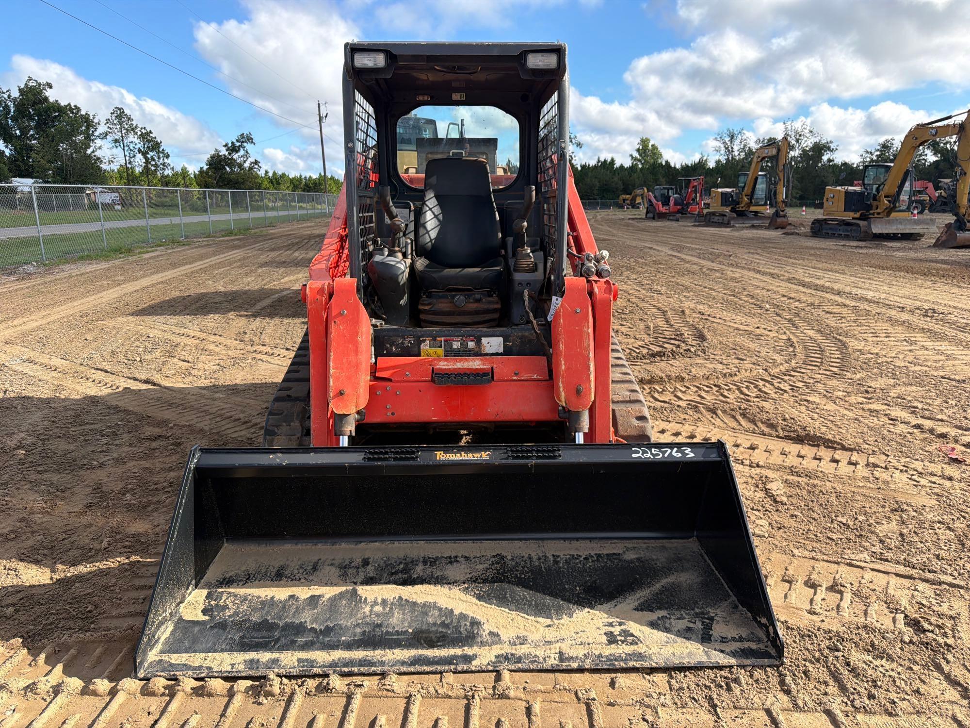 2023 Kubota 752
