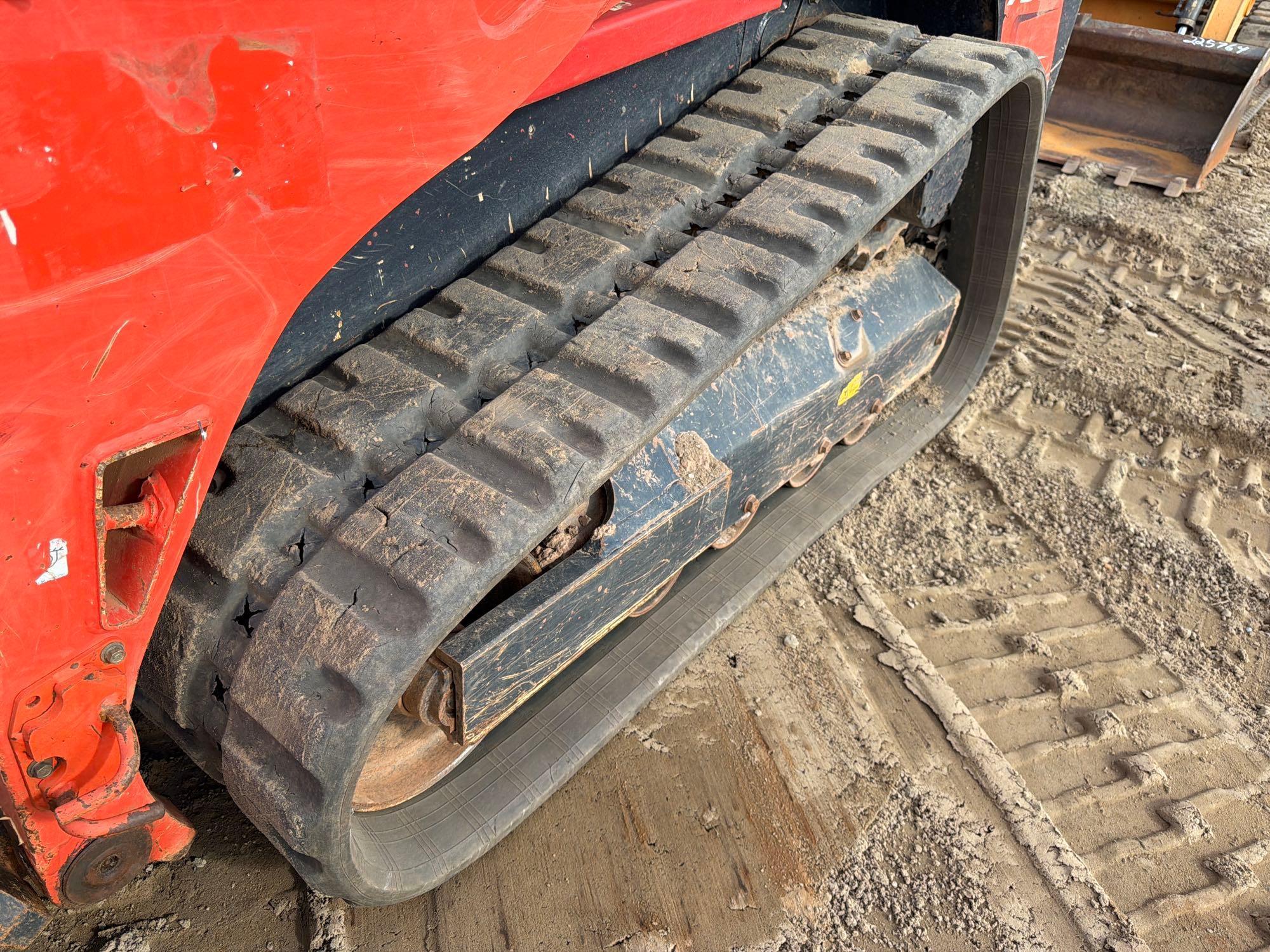 2023 Kubota 752