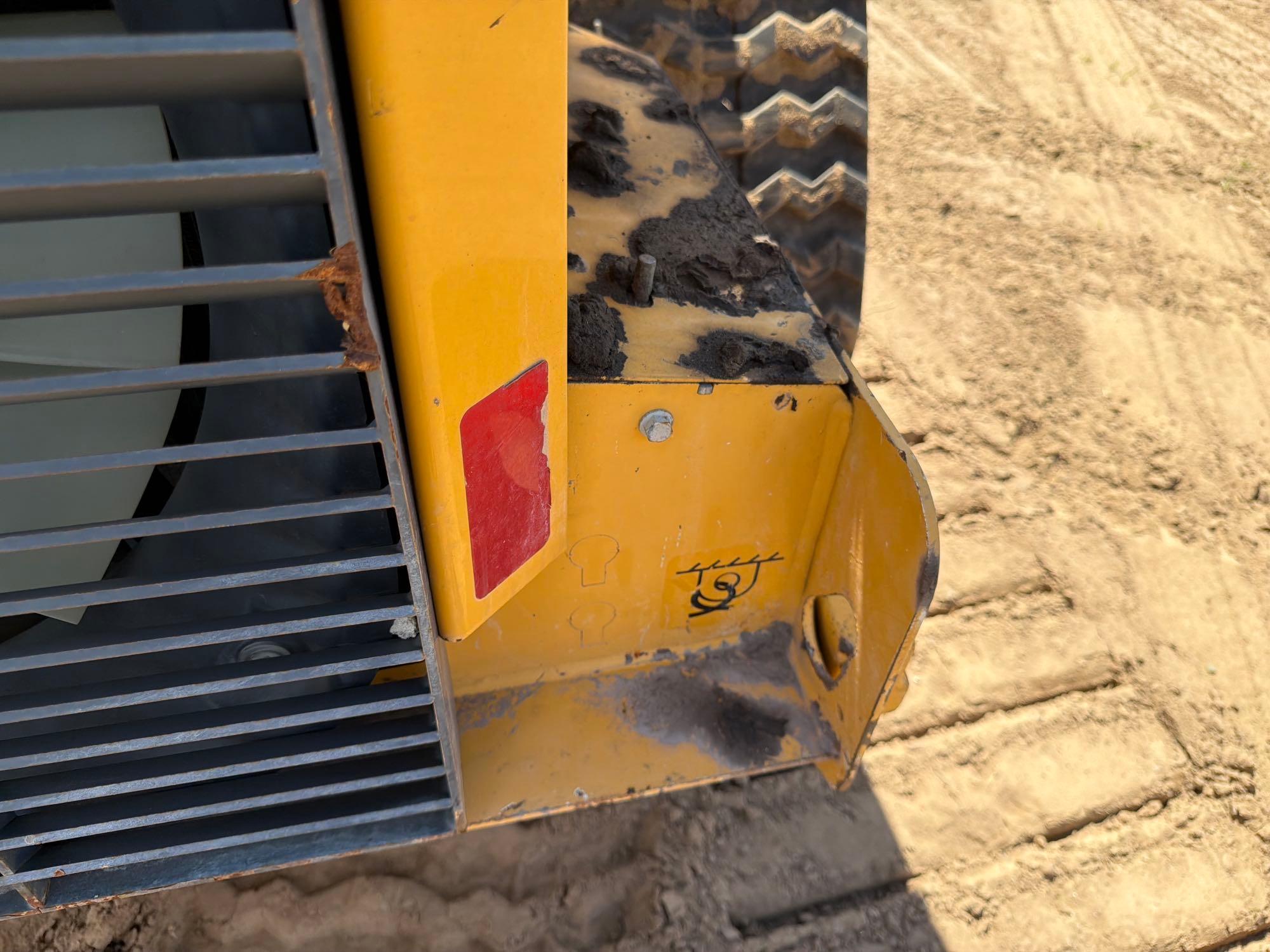 2020 John Deere 325G