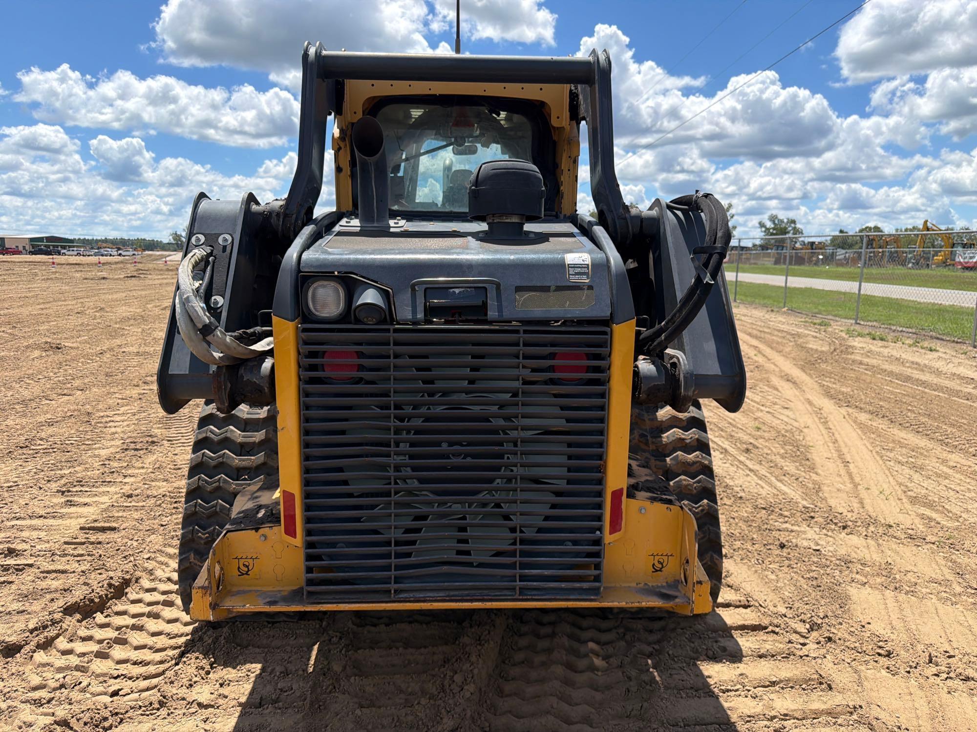 2020 John Deere 325G