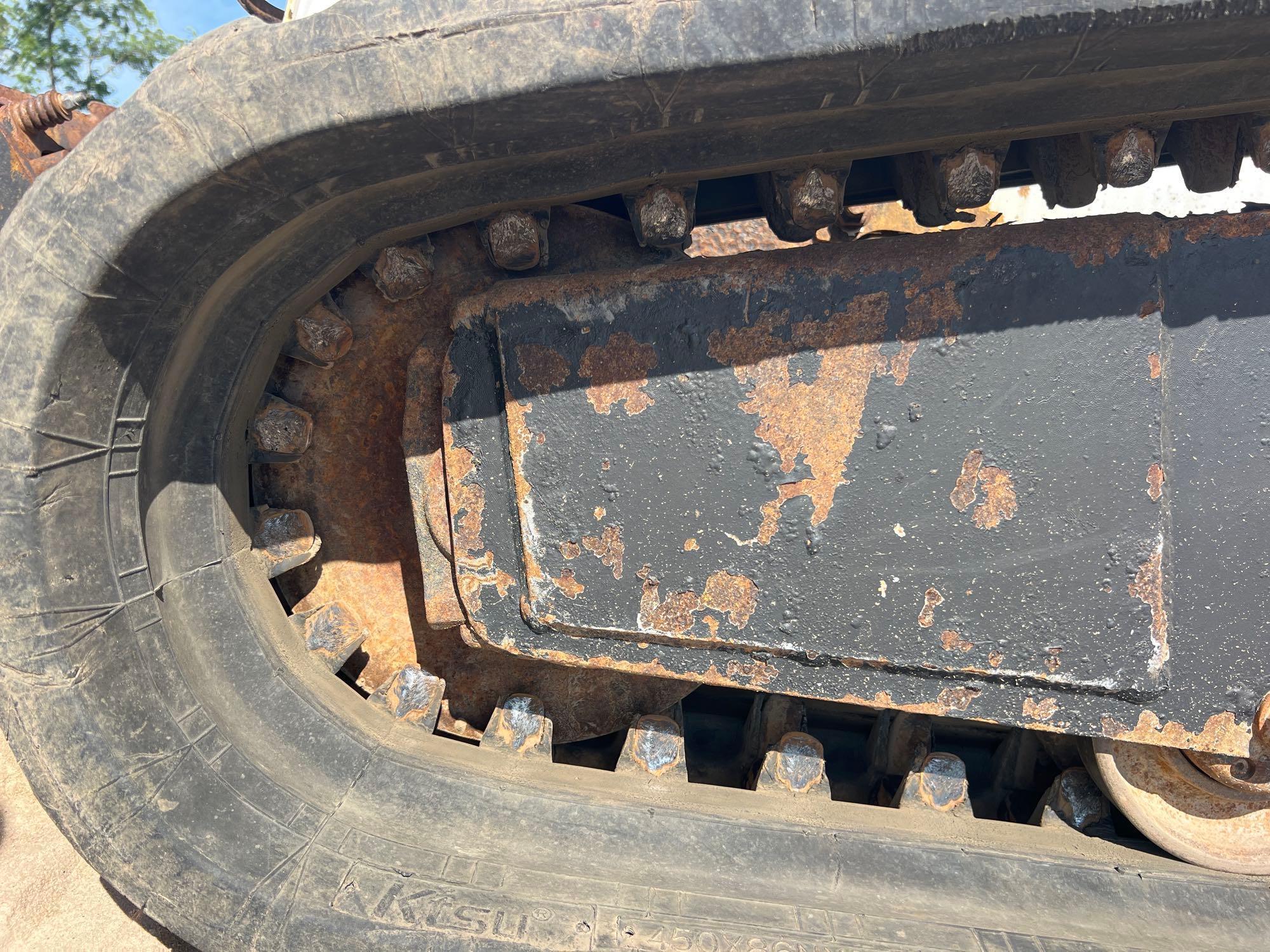 2005 Bobcat T300