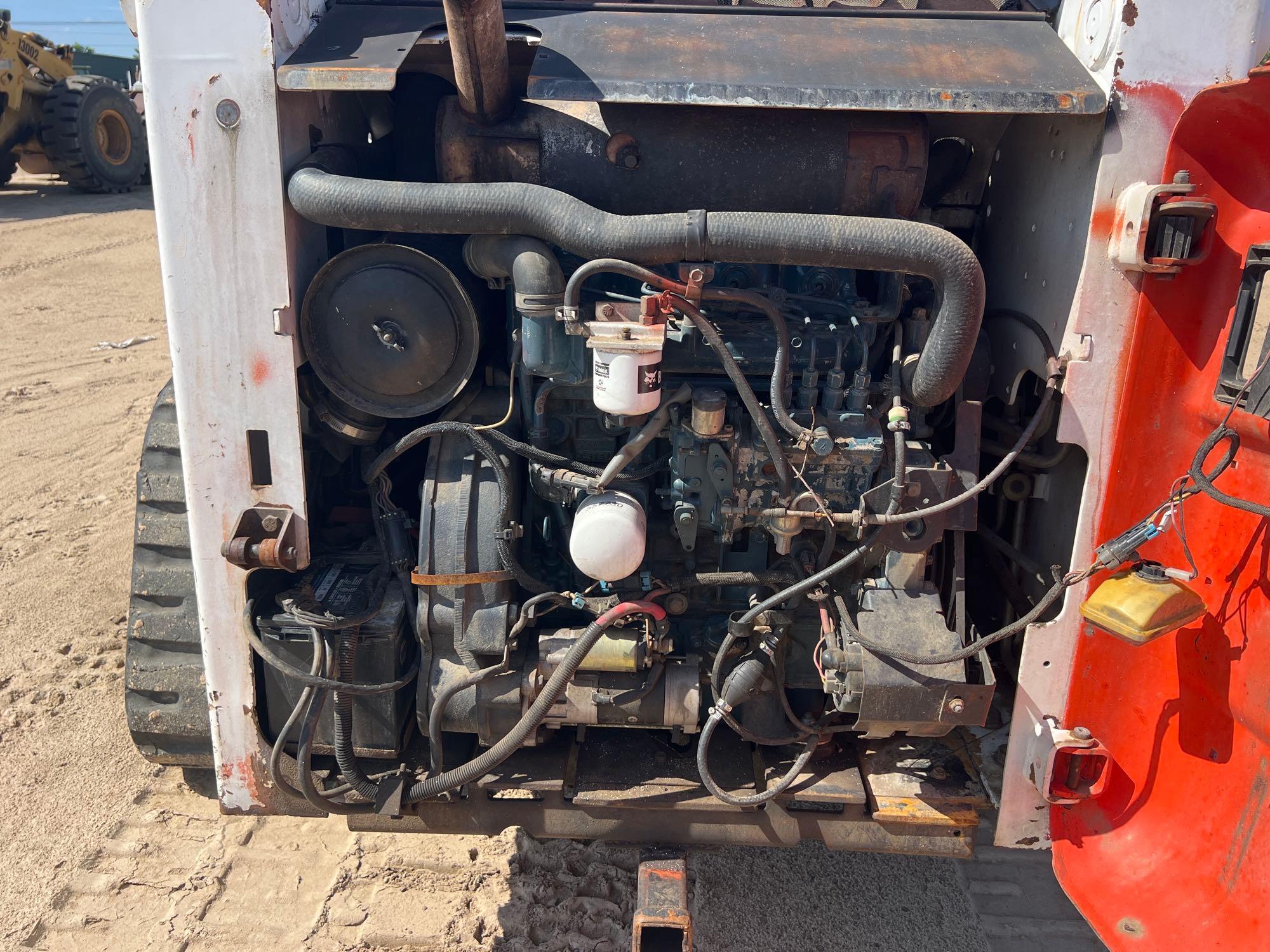 2005 Bobcat T300