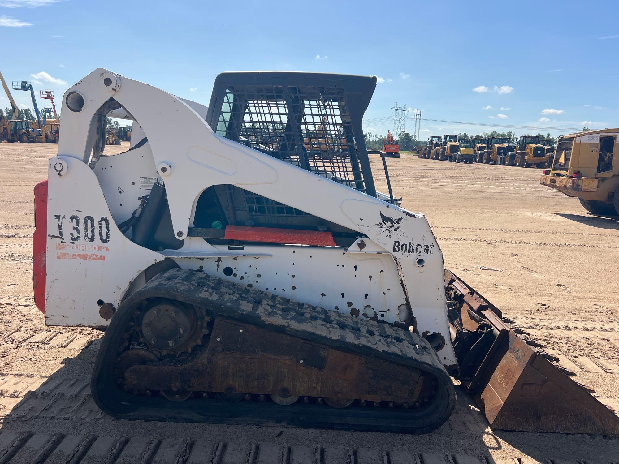2005 Bobcat T300