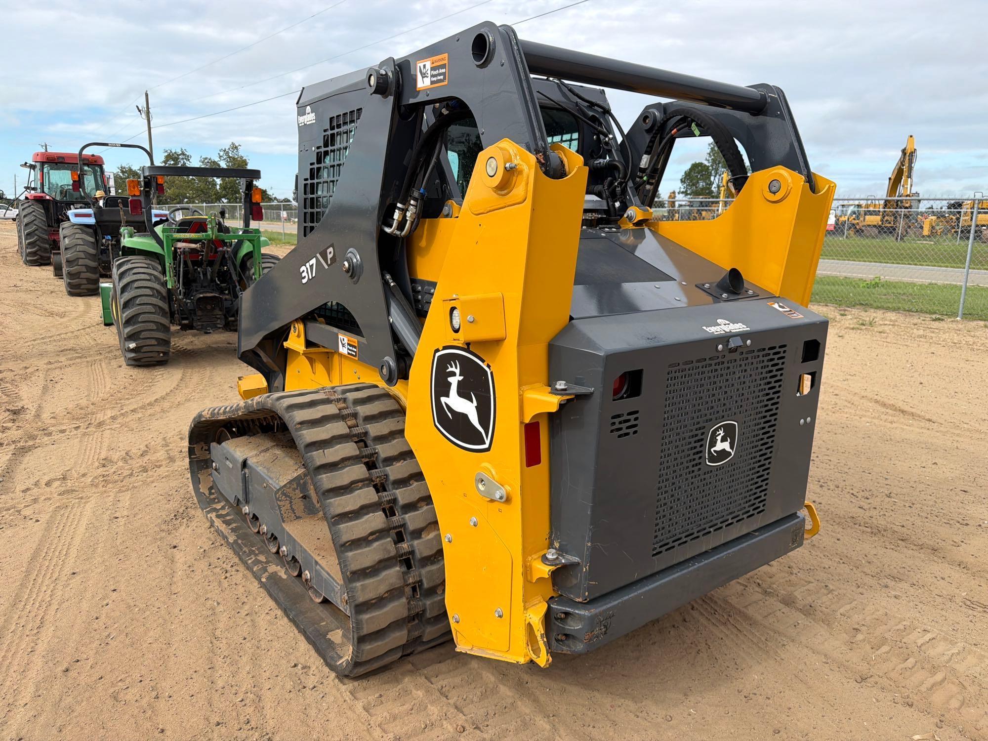 John Deere 317