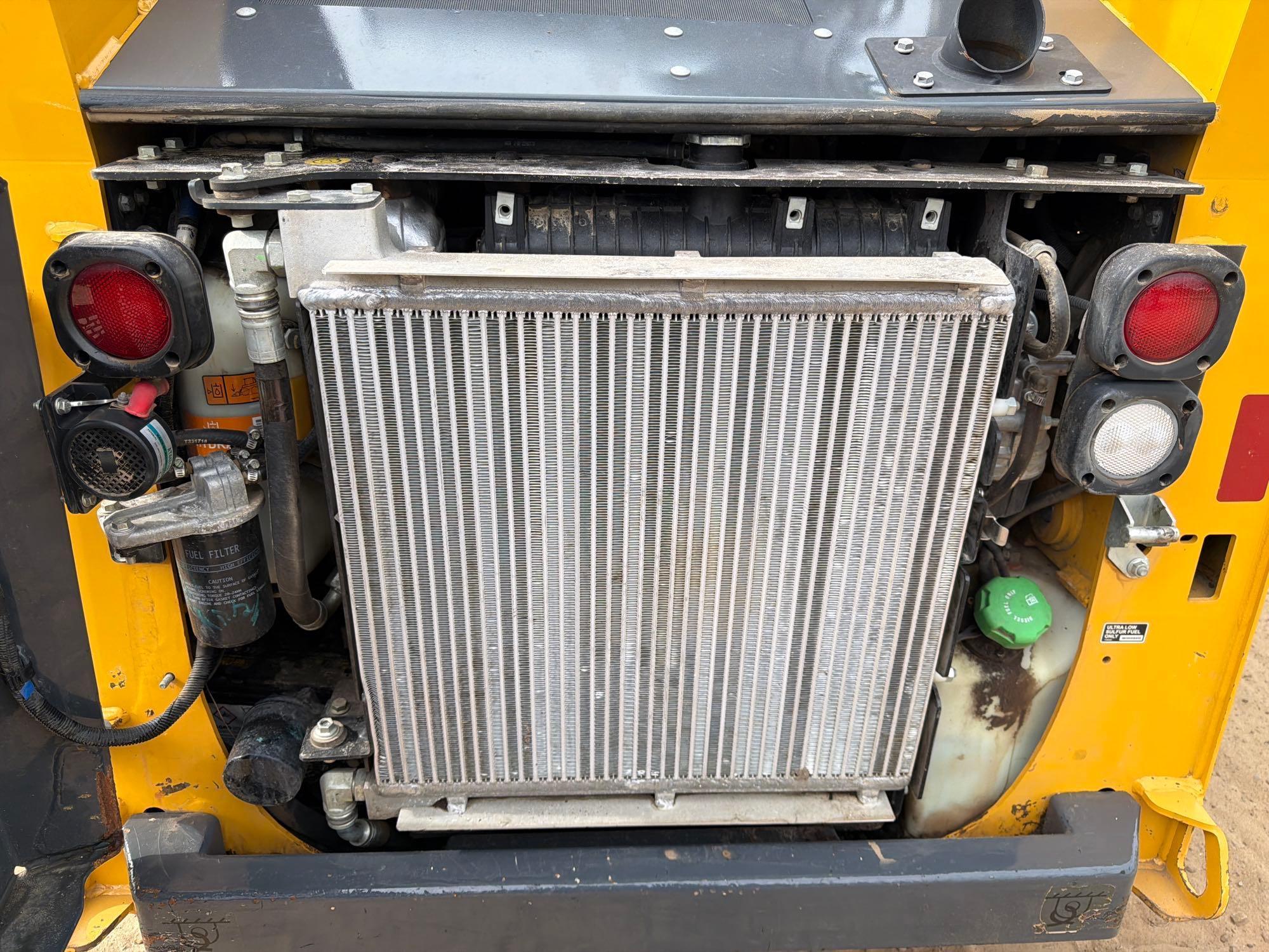 John Deere 317