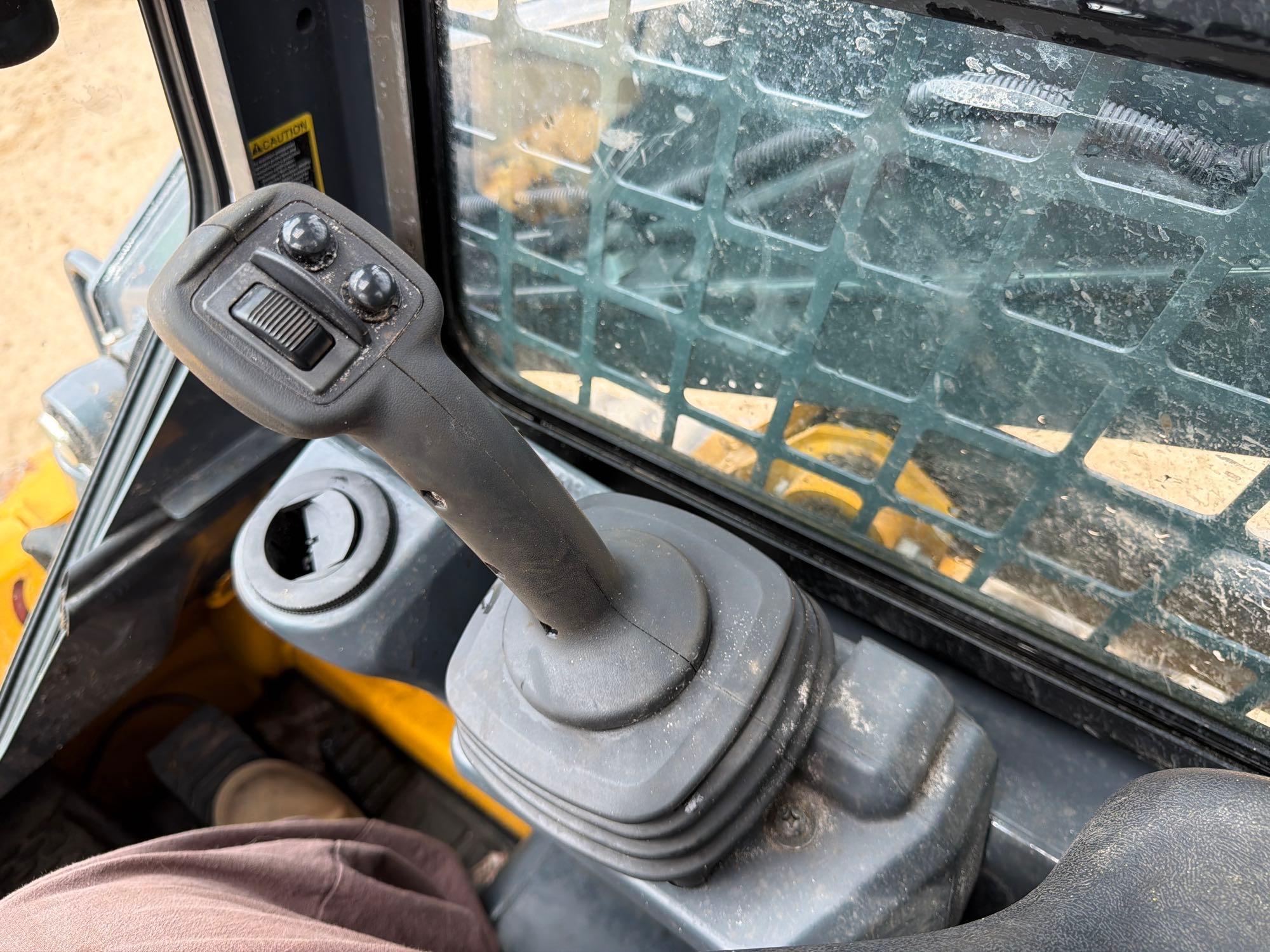 John Deere 317
