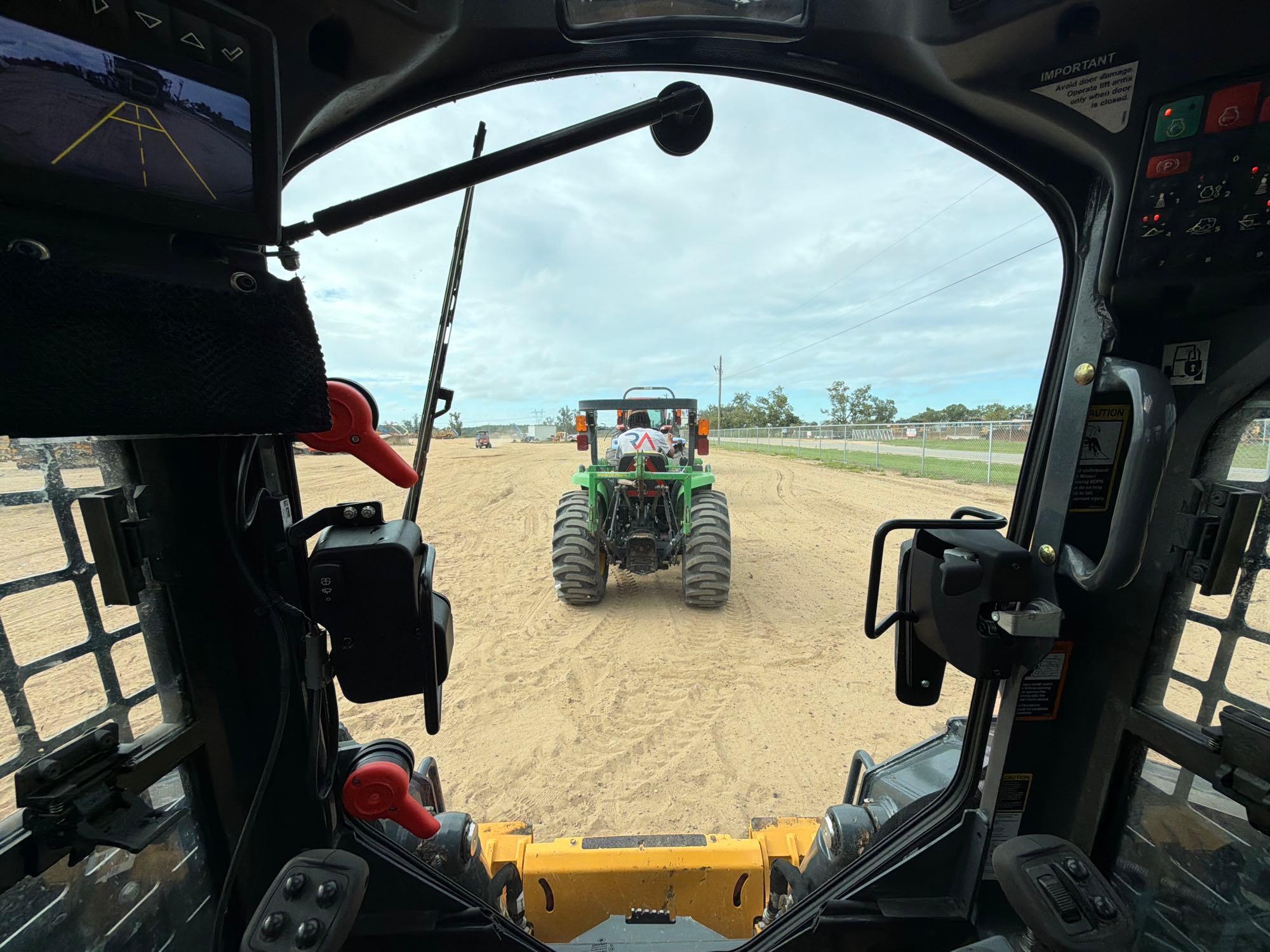 John Deere 317