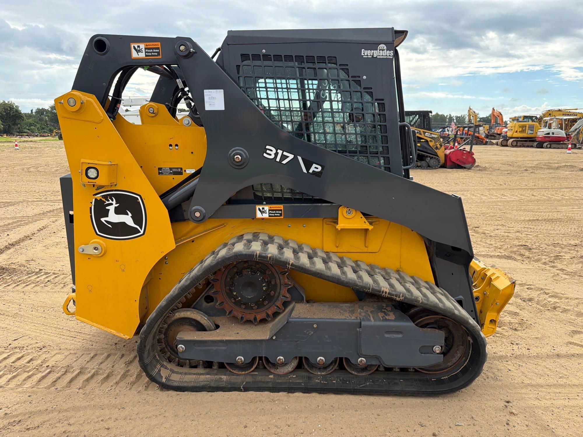 John Deere 317