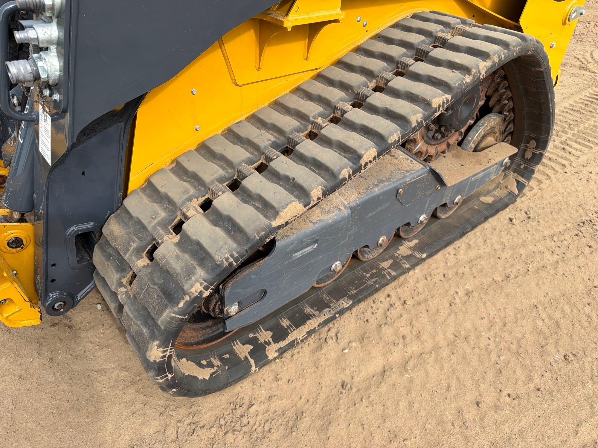 John Deere 317