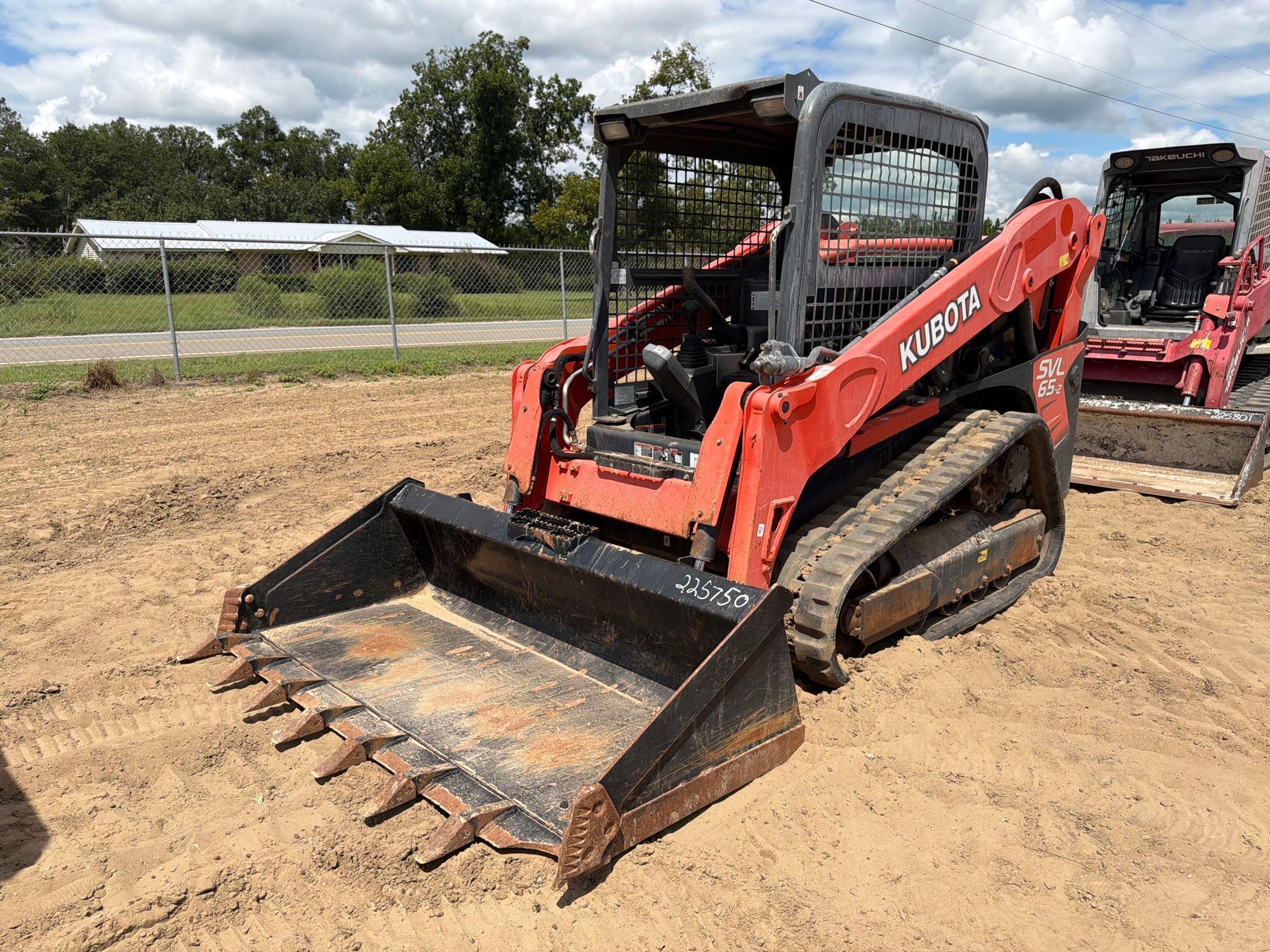 2021 Kubota 652