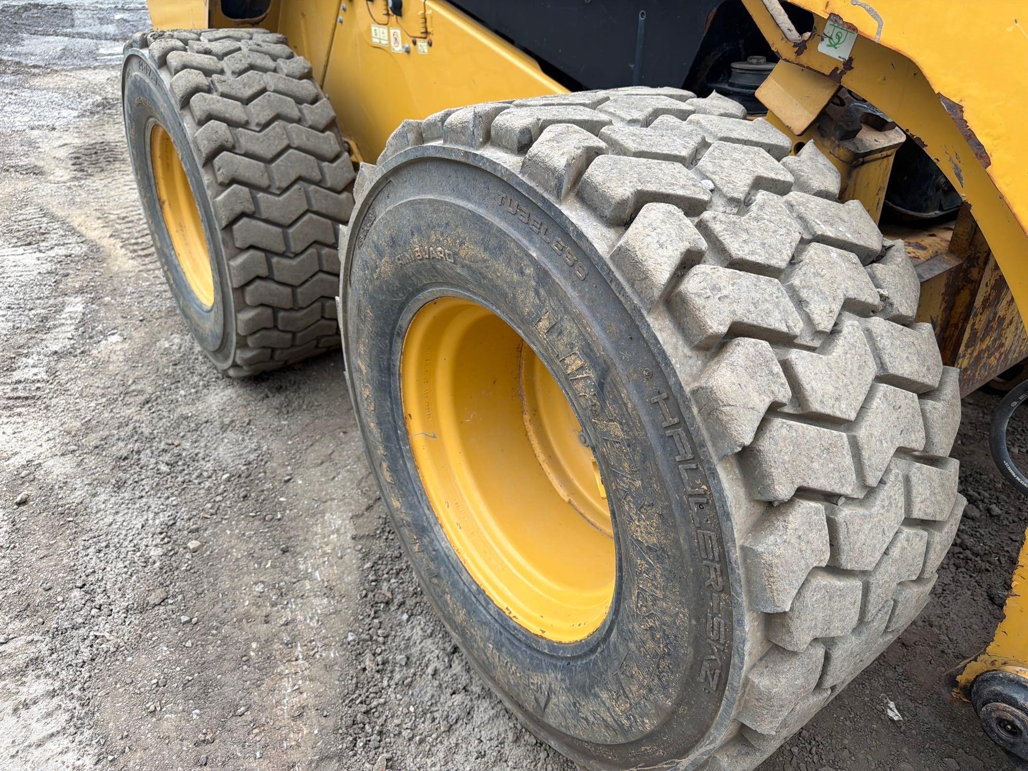 Caterpillar 272D2