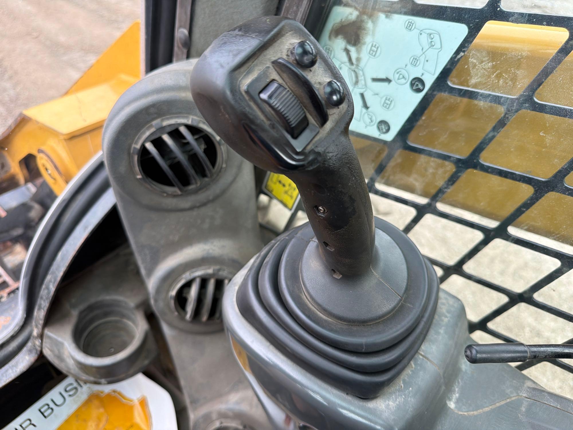 Caterpillar 272D2